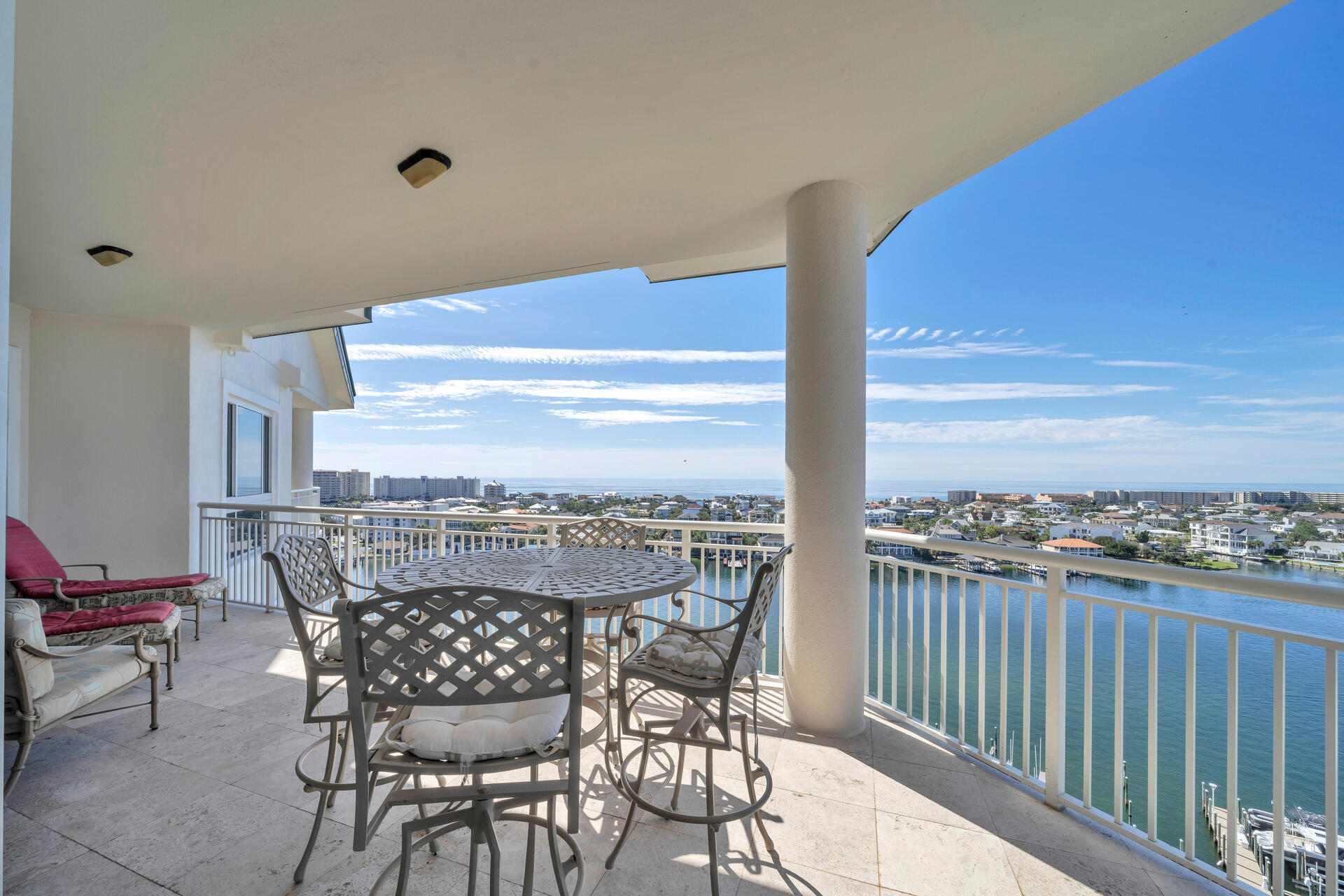 GRAND HARBOR - Residential