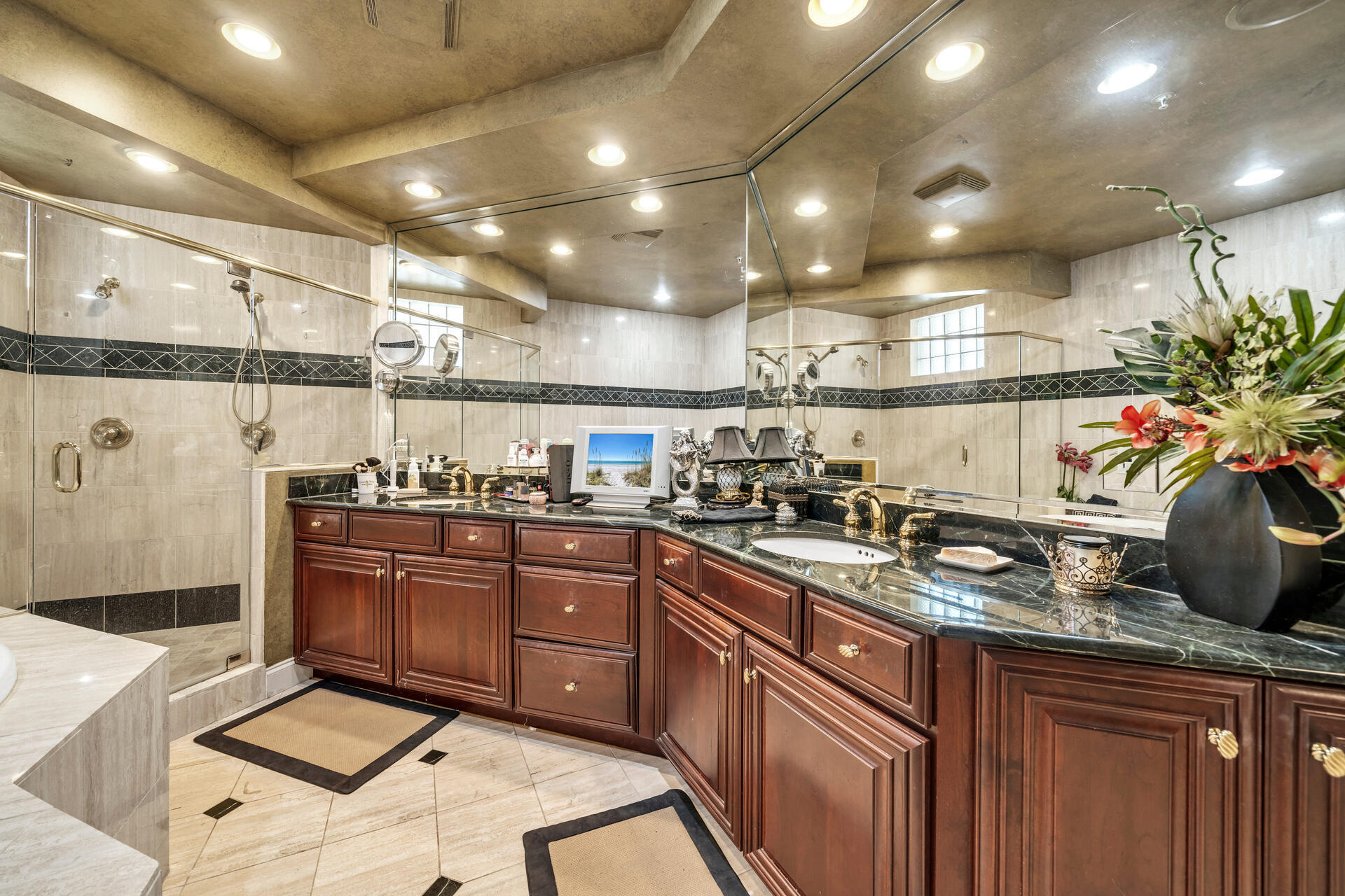 GRAND HARBOR - Residential
