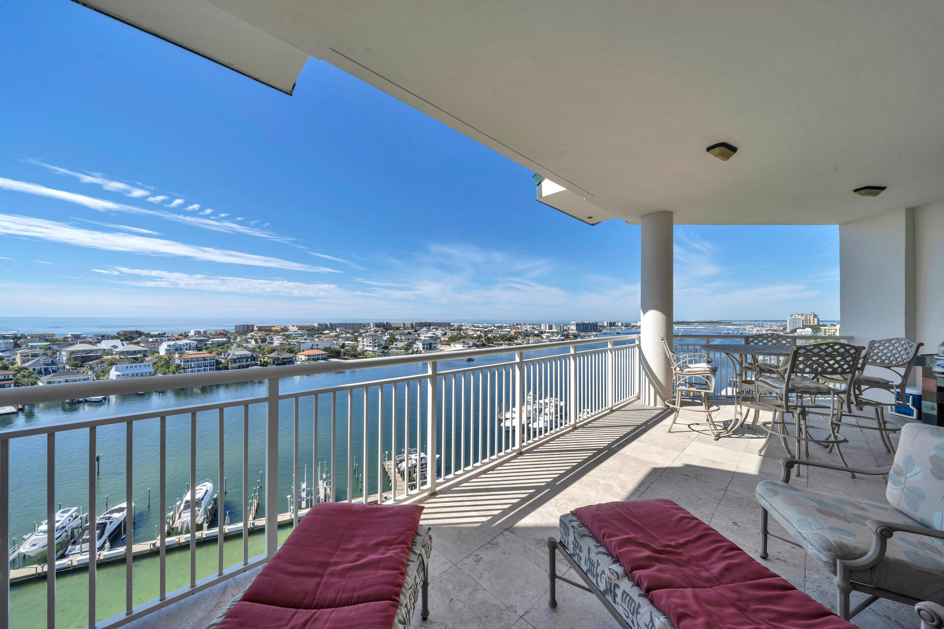 GRAND HARBOR - Residential