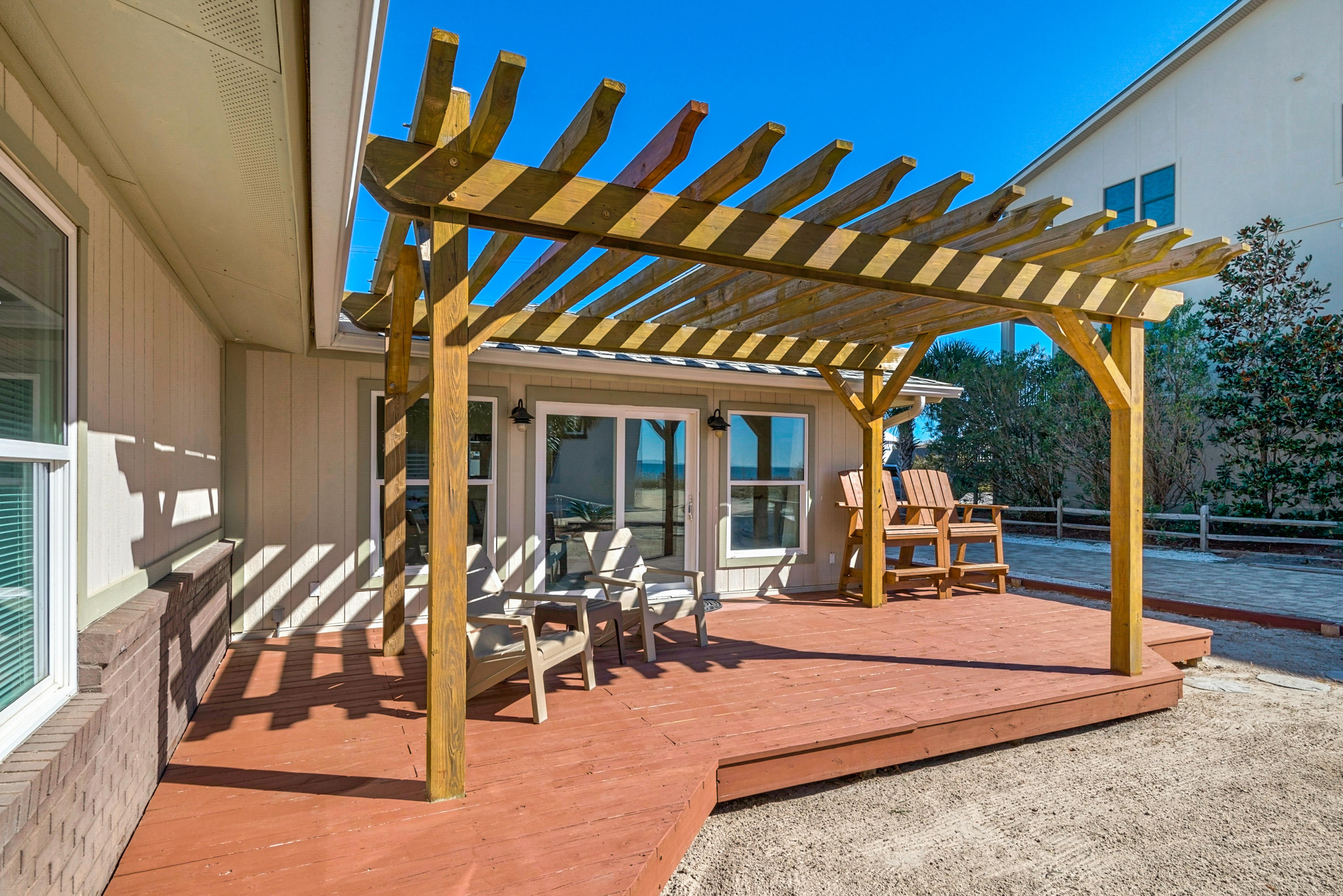 BEACH HIGHLAND - Residential