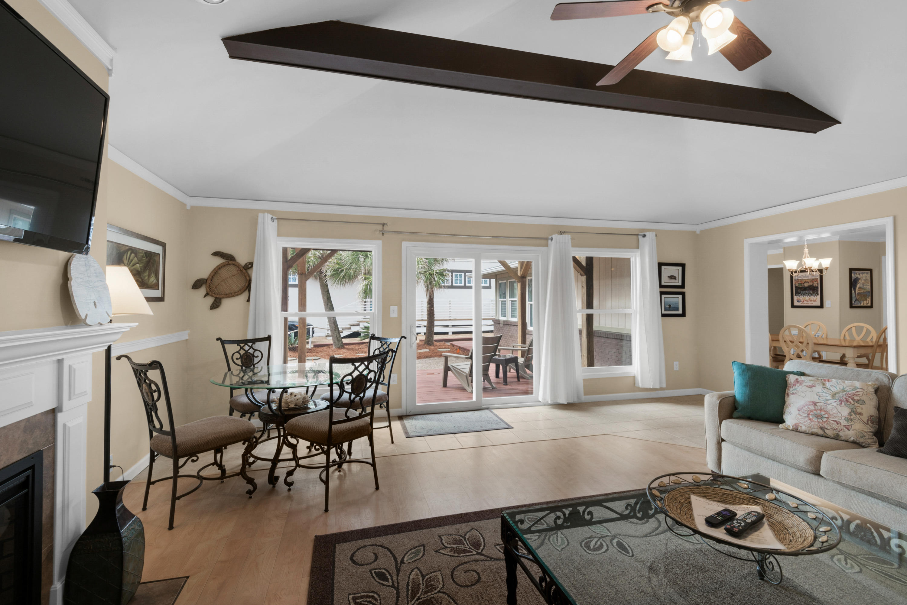 BEACH HIGHLAND - Residential