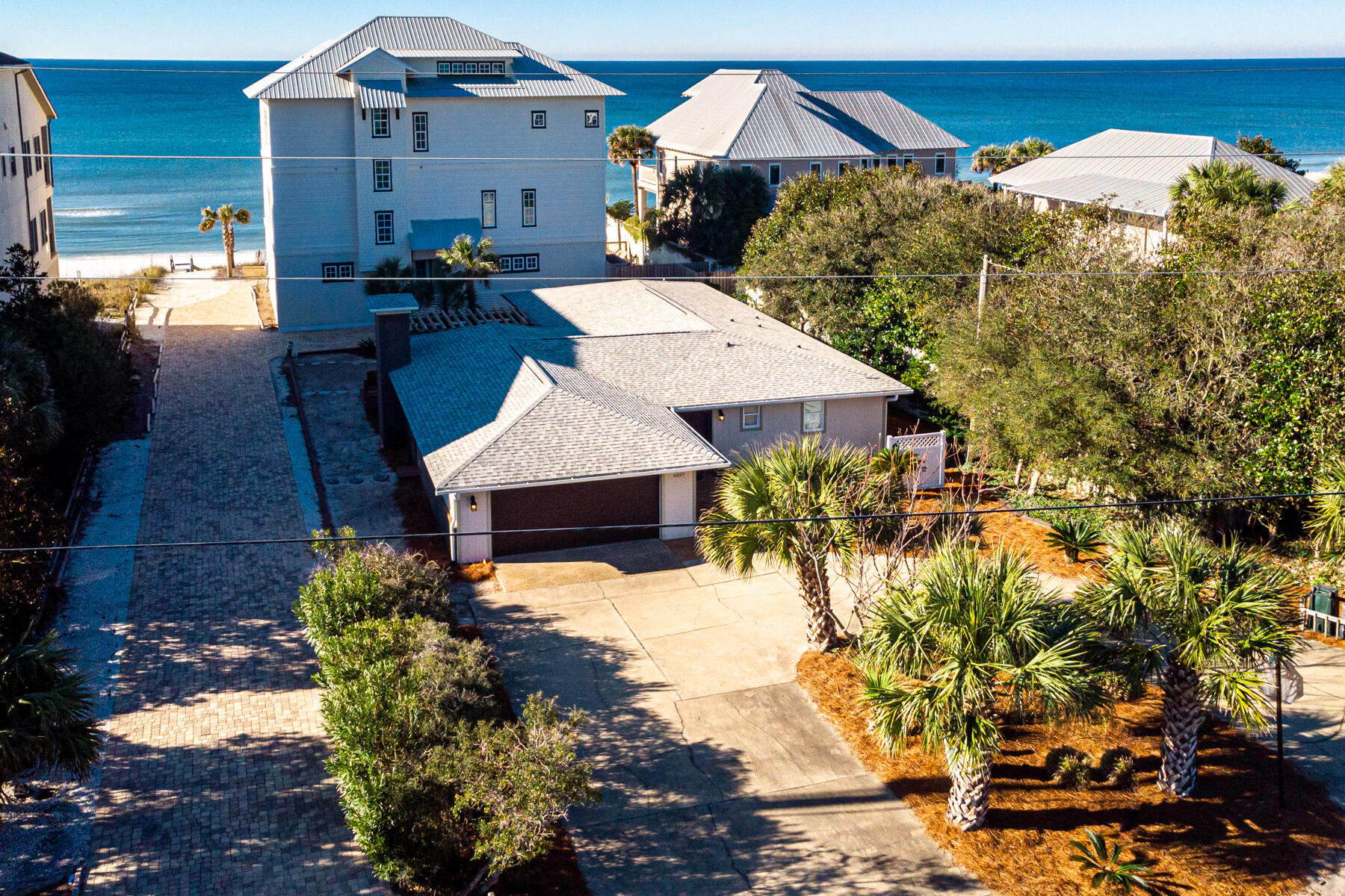 BEACH HIGHLAND - Residential