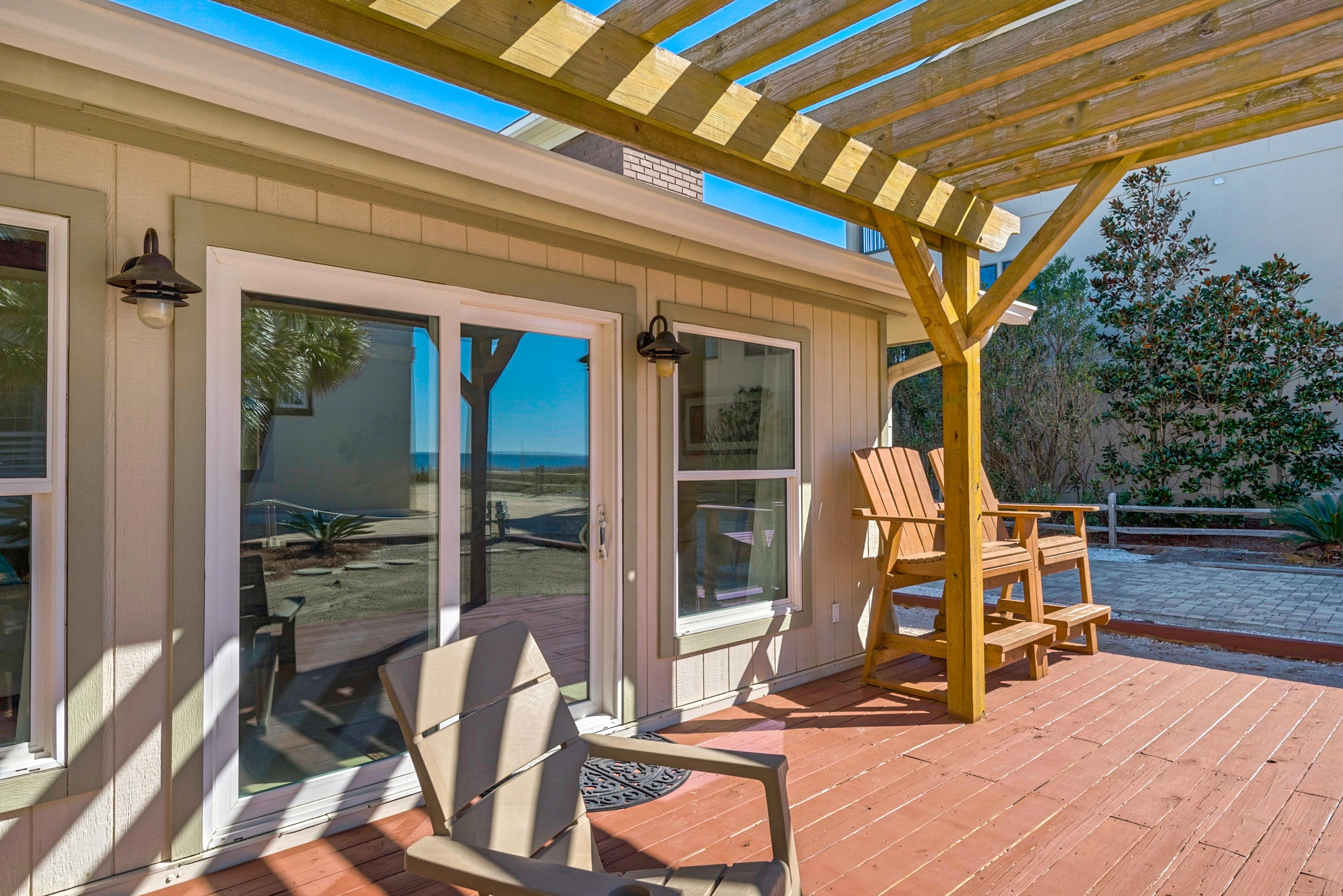 BEACH HIGHLAND - Residential