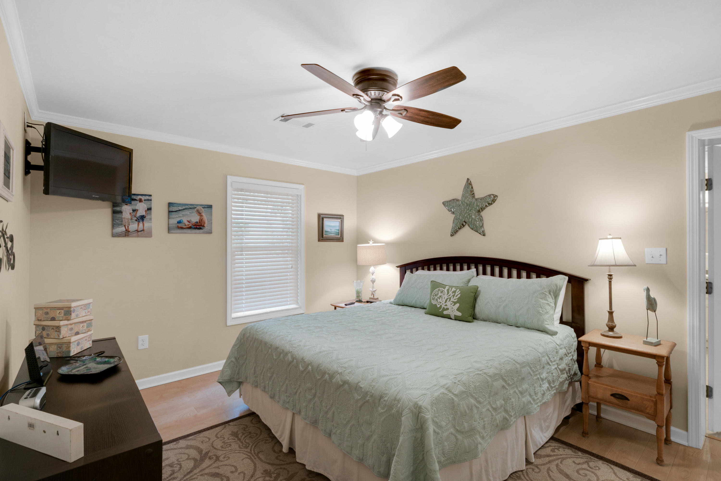 BEACH HIGHLAND - Residential