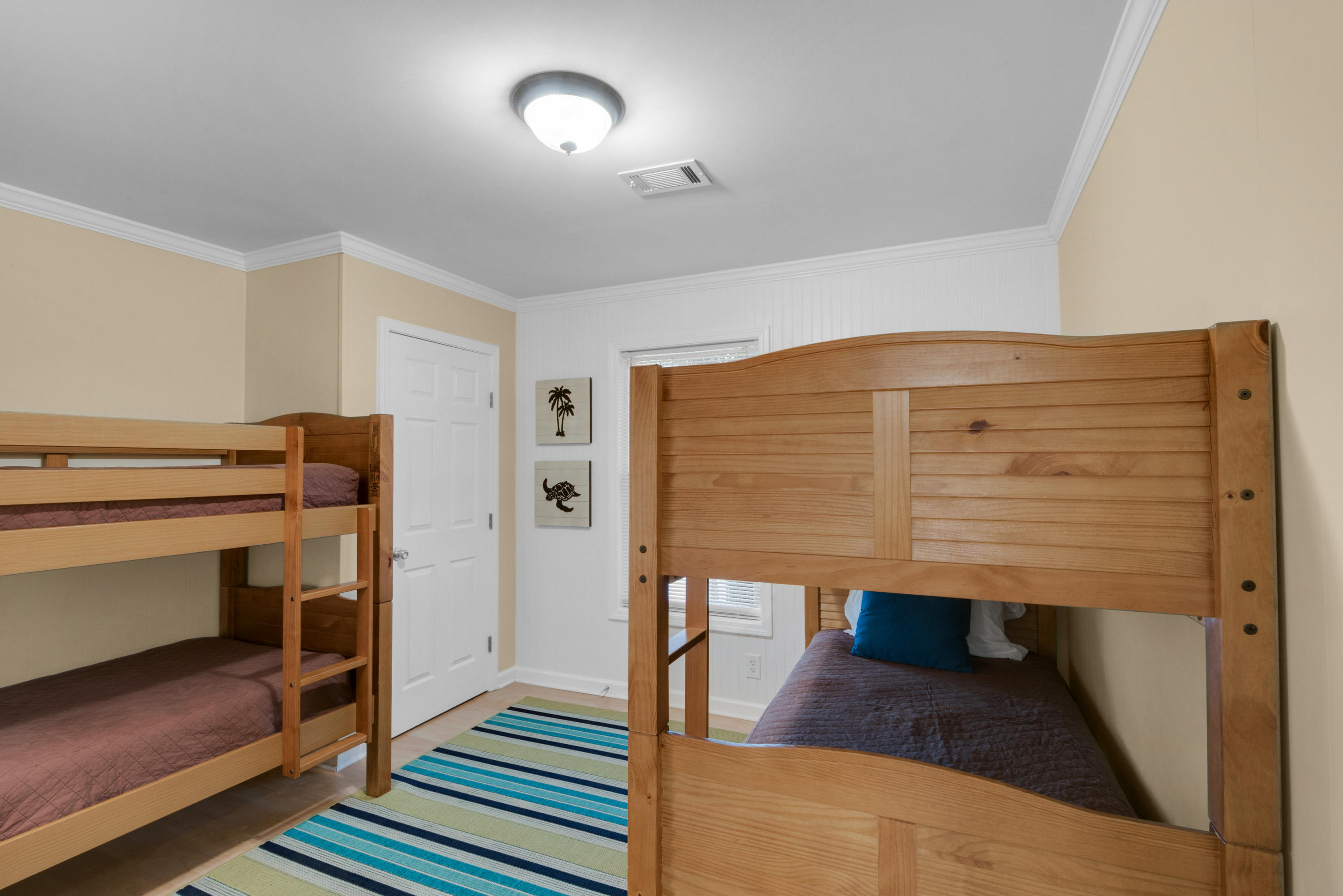 BEACH HIGHLAND - Residential