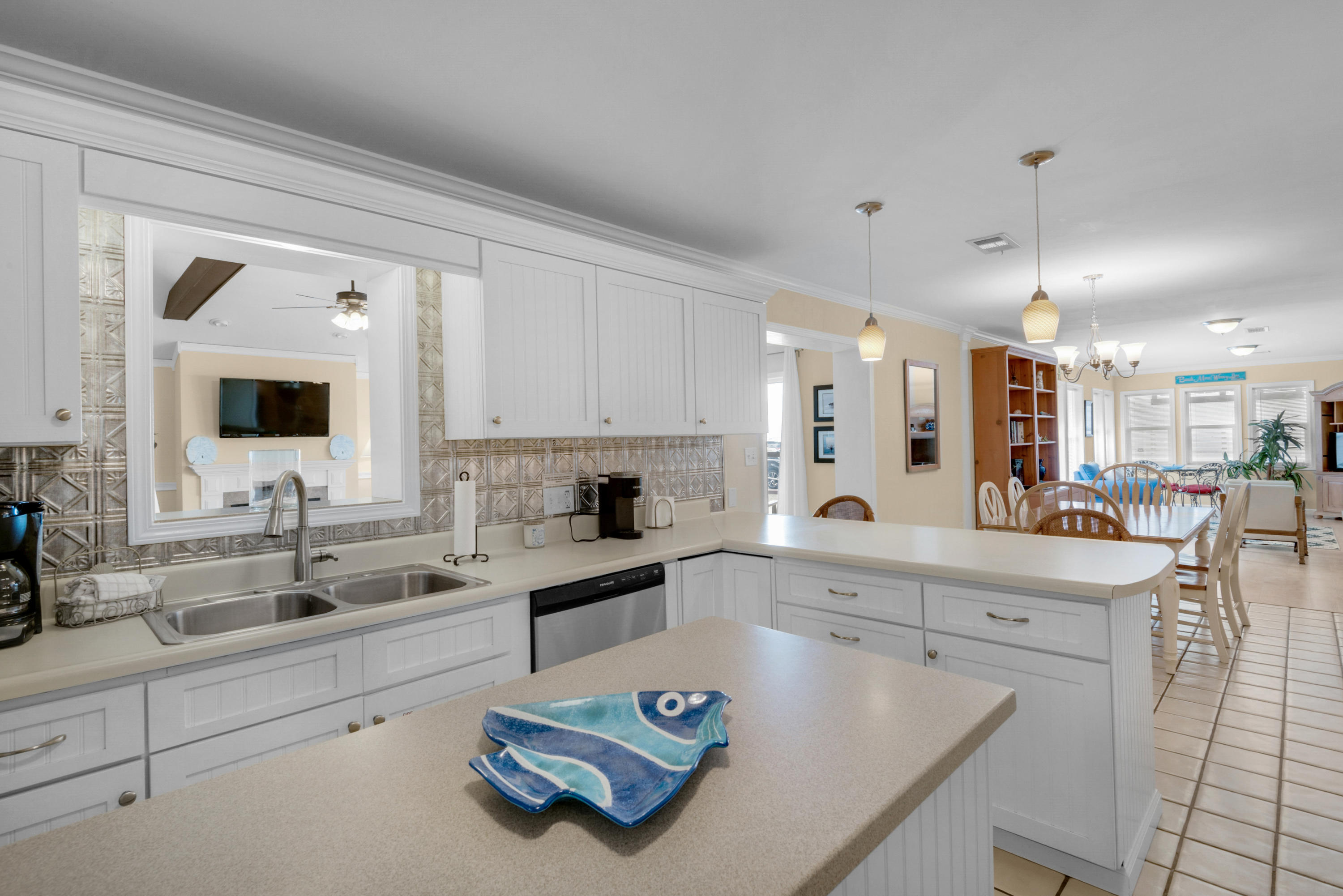 BEACH HIGHLAND - Residential