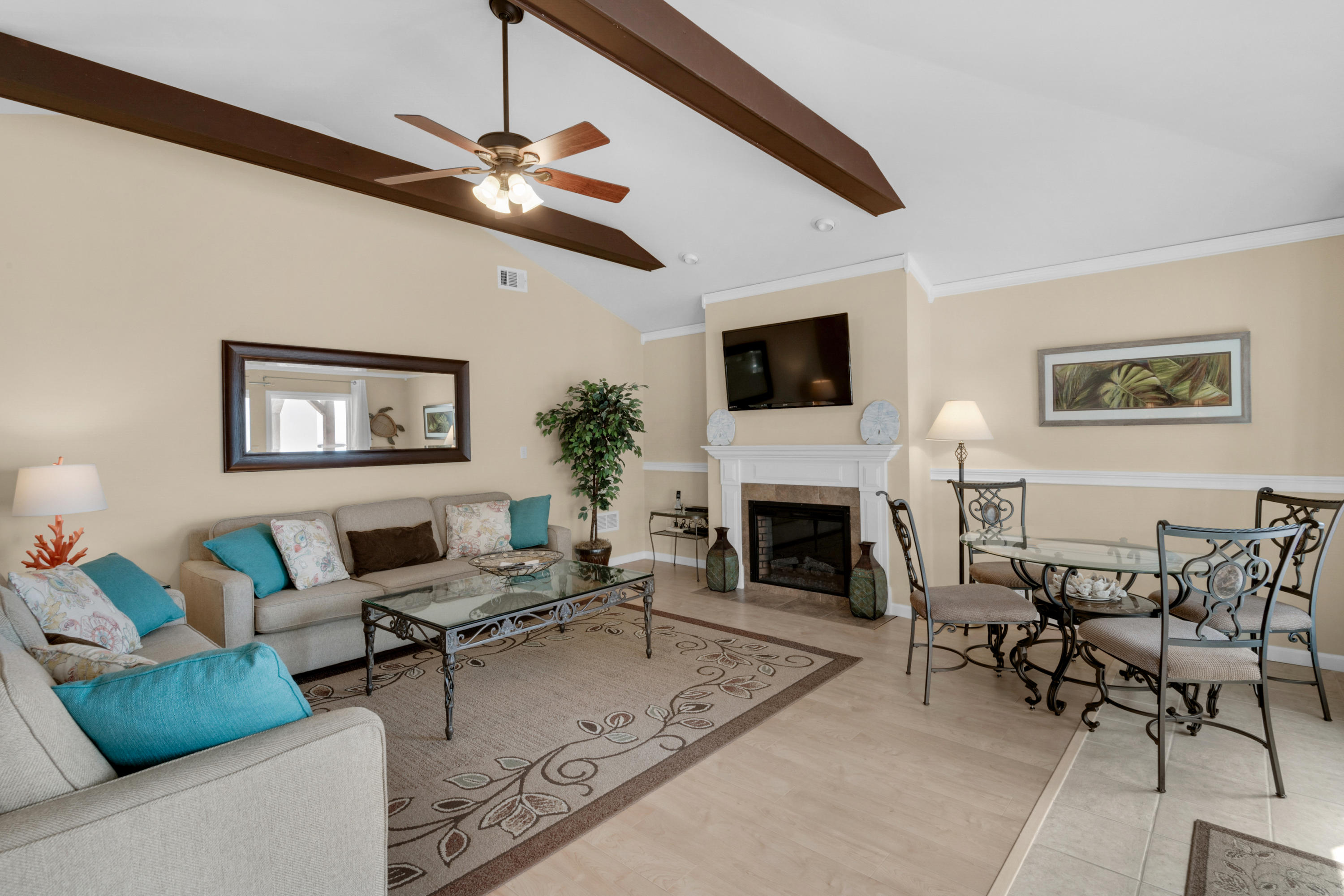 BEACH HIGHLAND - Residential