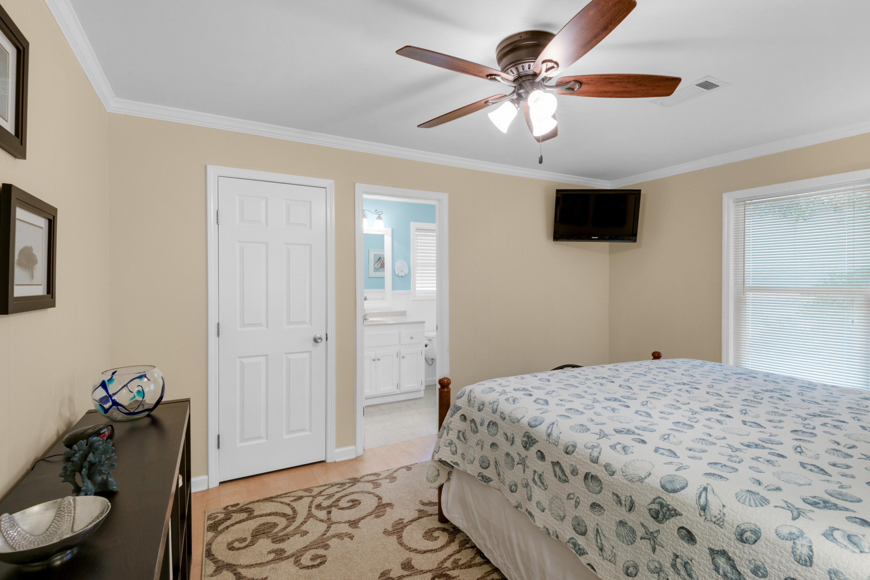 BEACH HIGHLAND - Residential