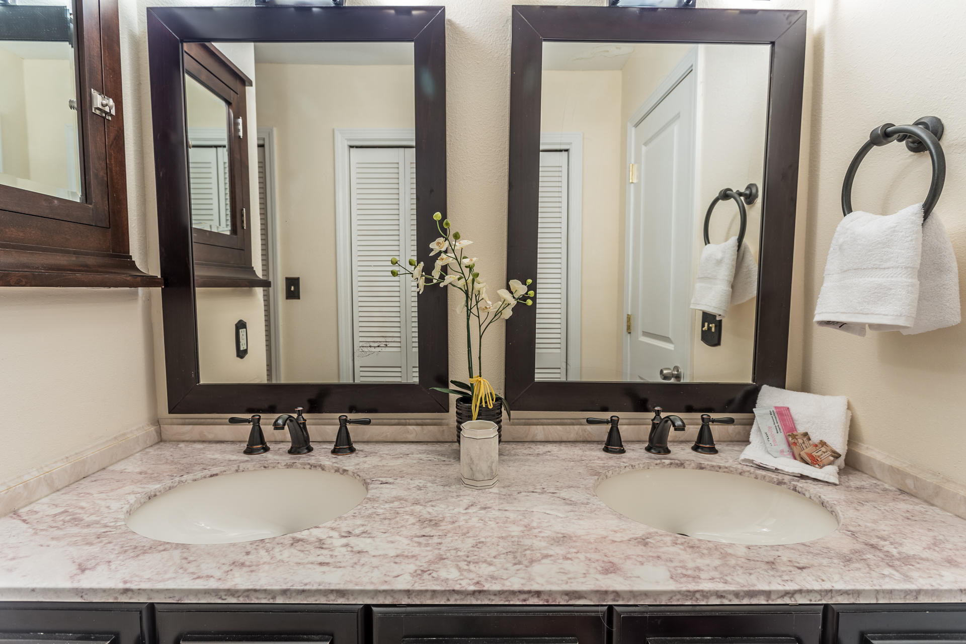 SEASCAPE CONDO PH 6B PH 3 - Residential