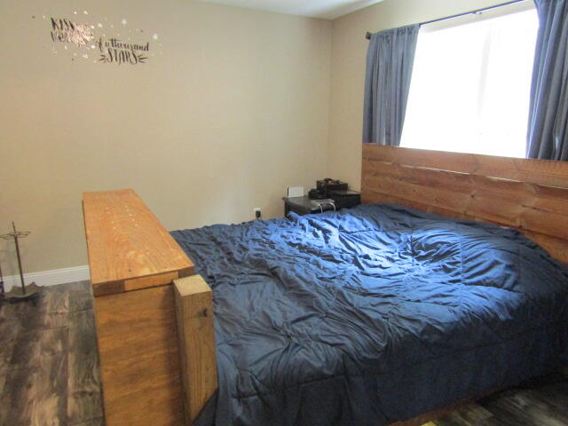 CRESTVIEW LOT 4 BLK 162 - Residential