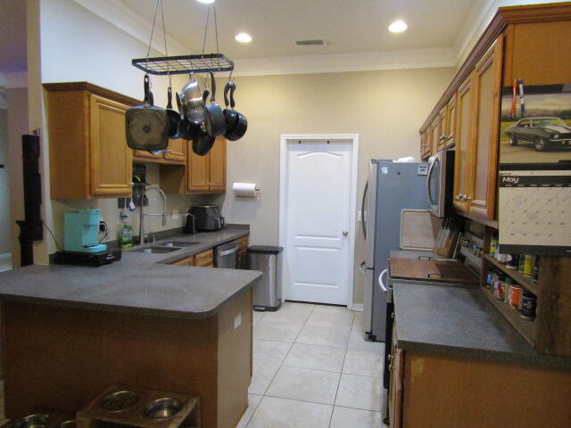 CRESTVIEW LOT 4 BLK 162 - Residential