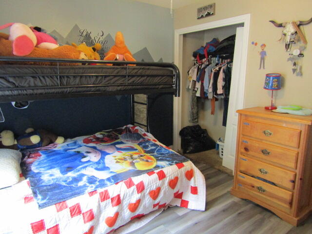 CRESTVIEW LOT 4 BLK 162 - Residential