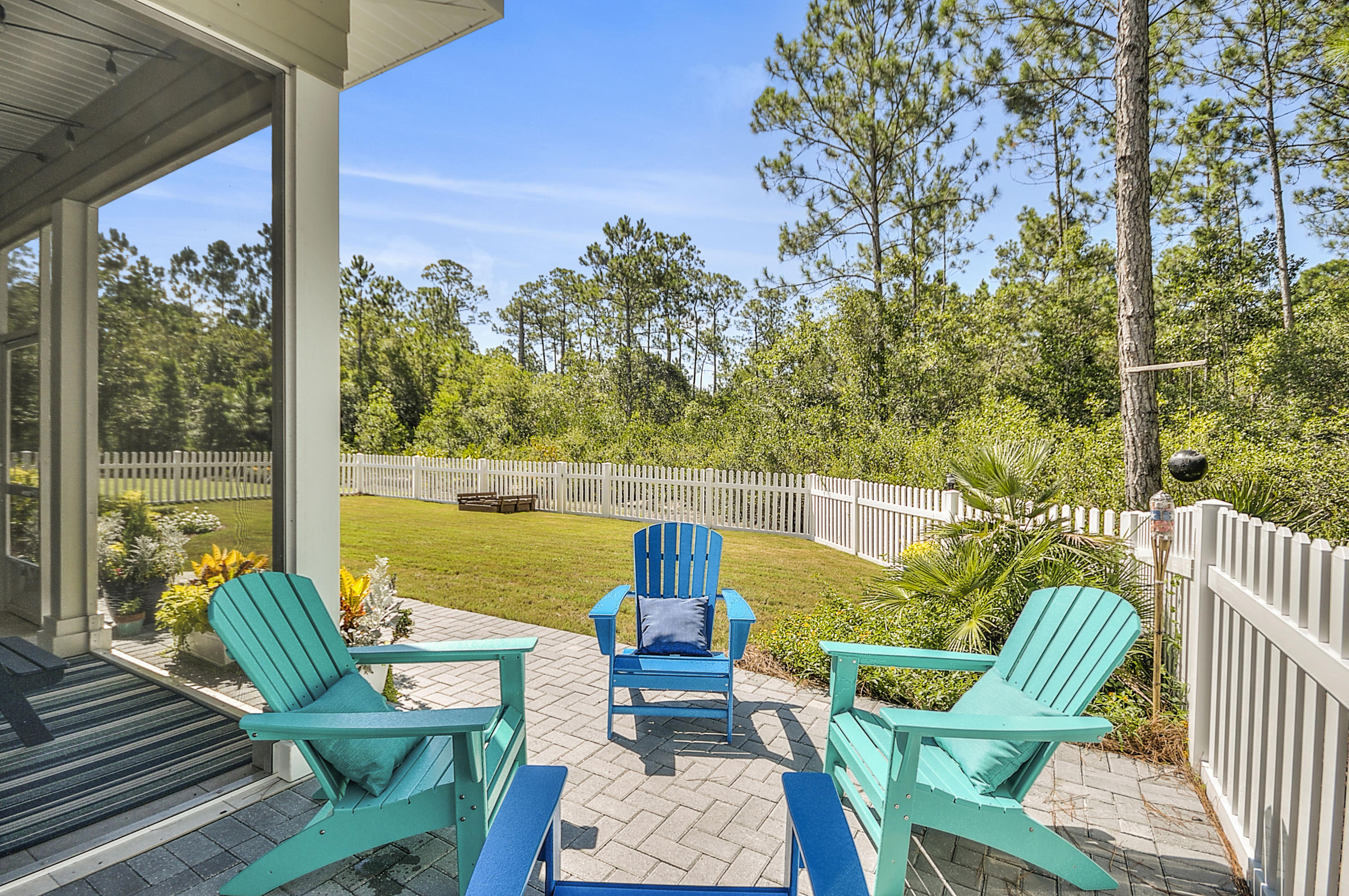 PARADISE COVE - Residential