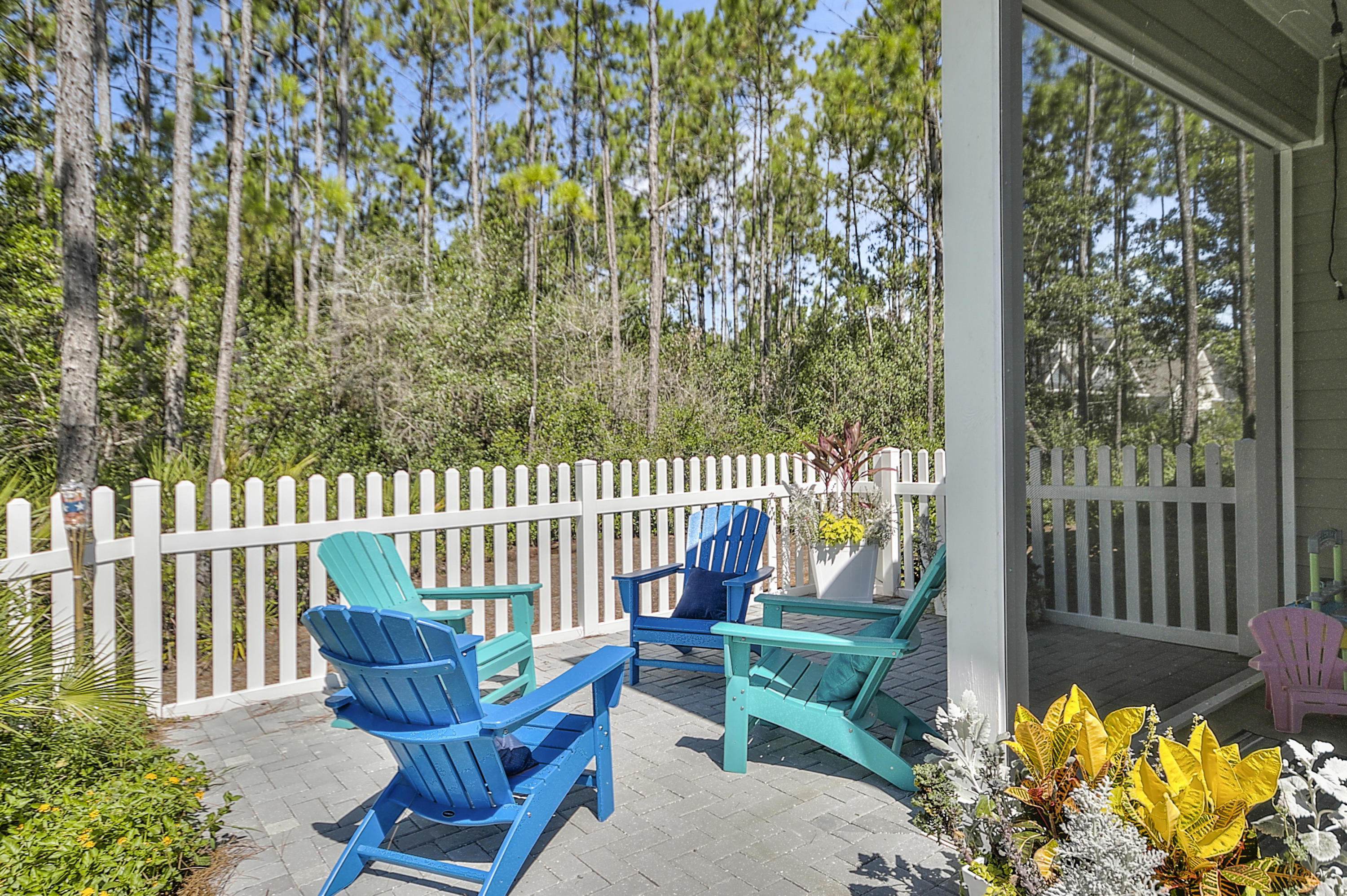 PARADISE COVE - Residential