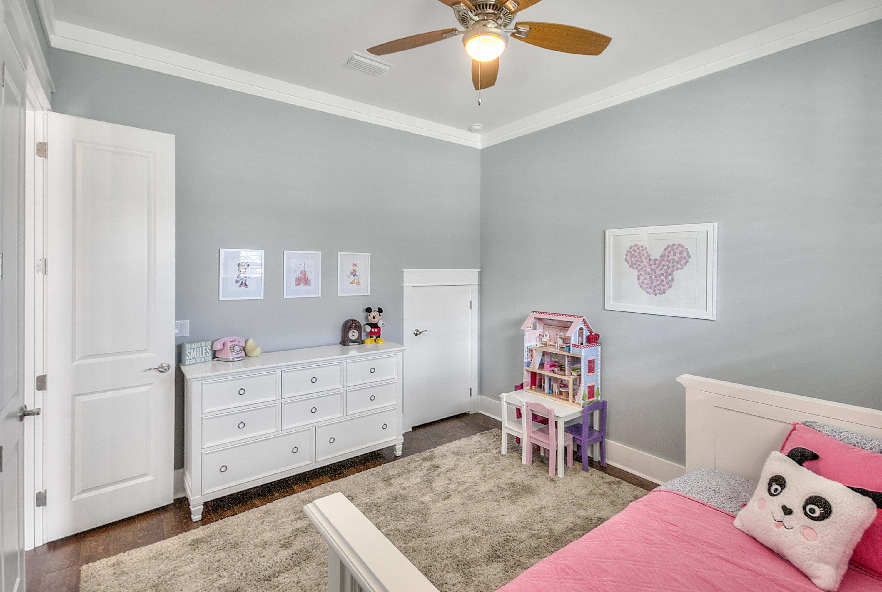 PARADISE COVE - Residential