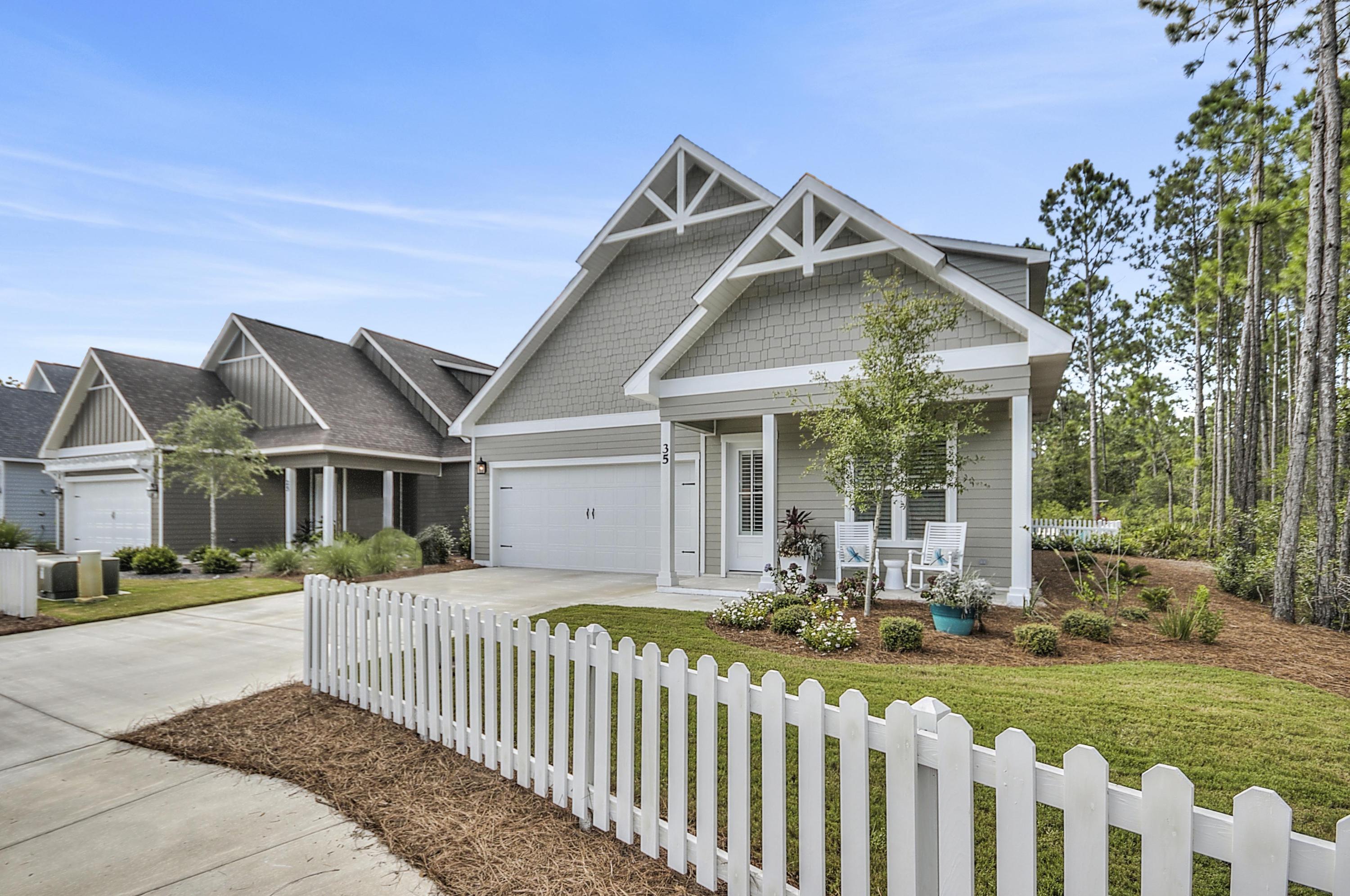 PARADISE COVE - Residential