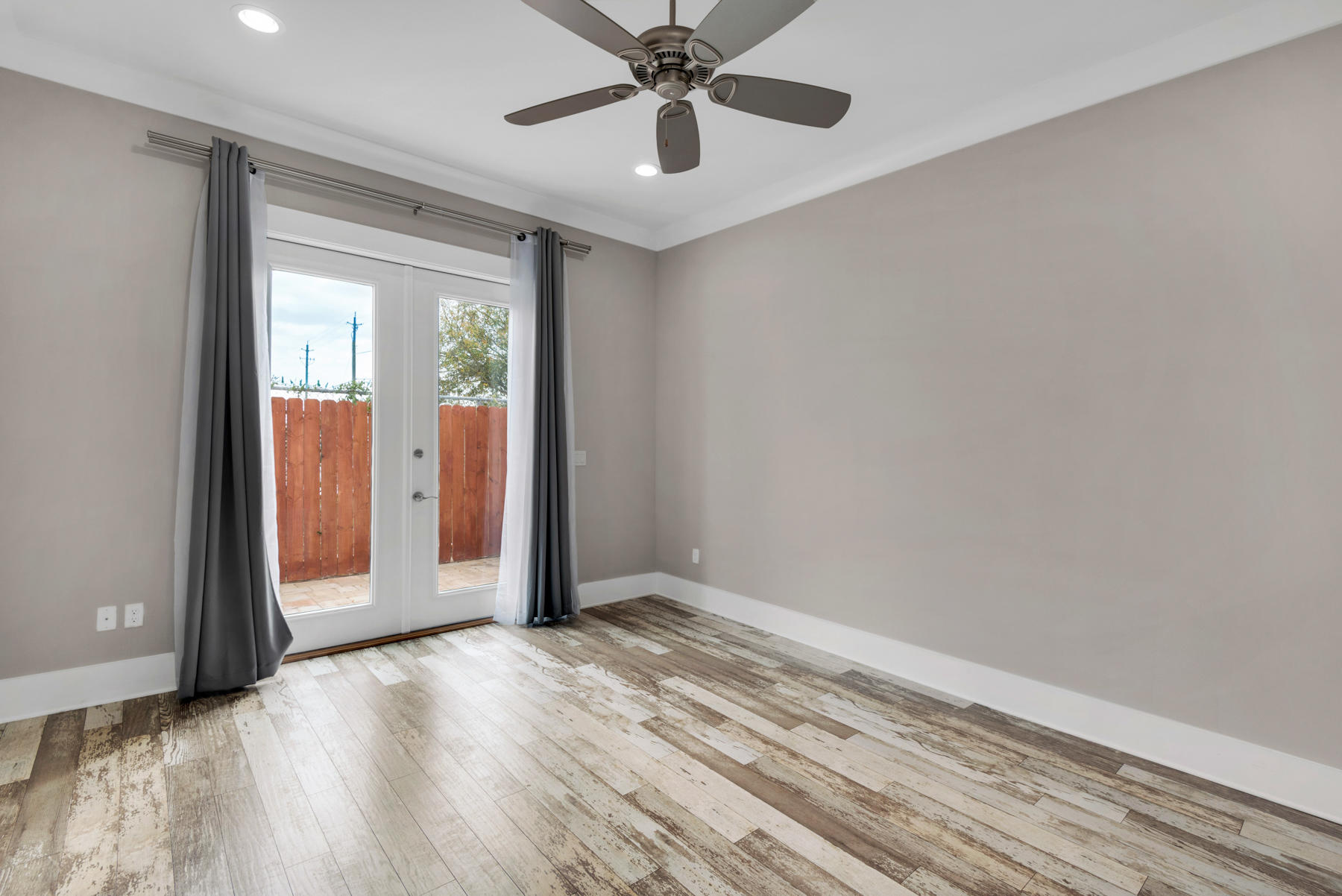 Destin Oaks - Residential Lease