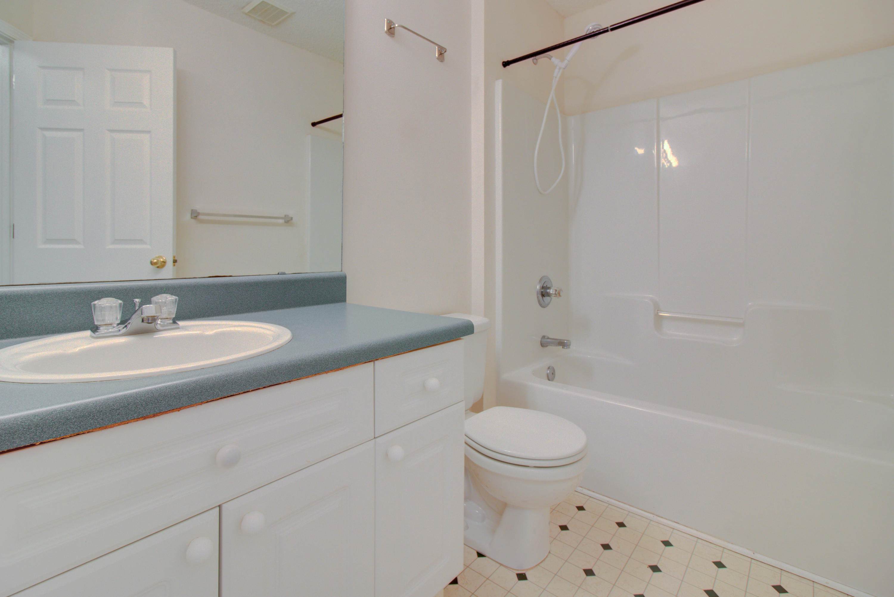 CAMBRIDGE VILLAGE T/H - Residential