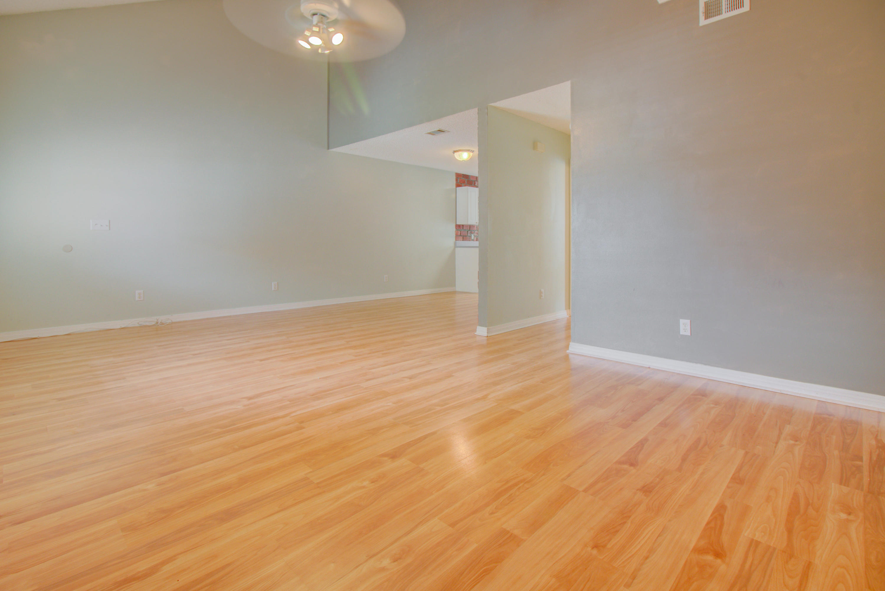 CAMBRIDGE VILLAGE T/H - Residential