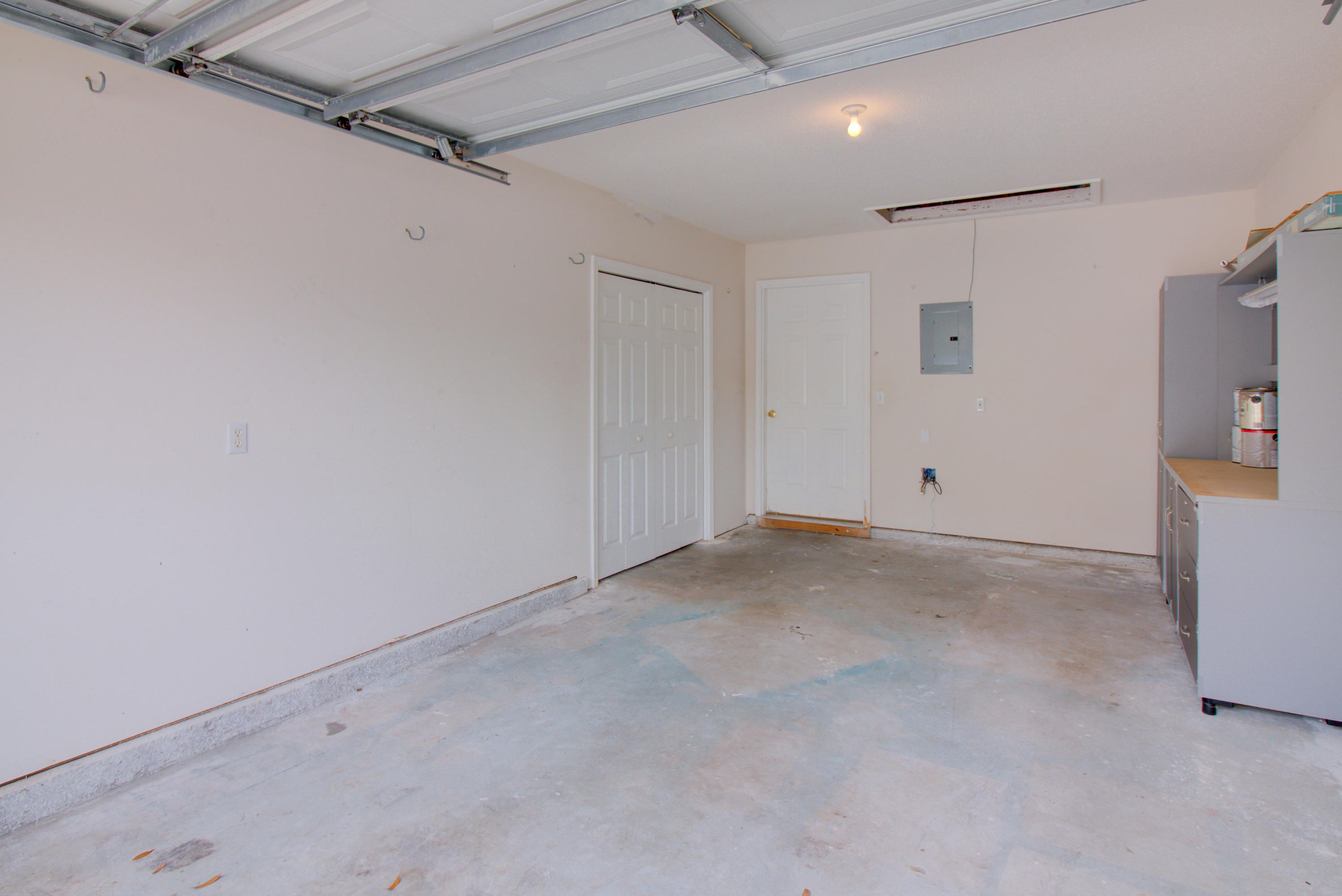 CAMBRIDGE VILLAGE T/H - Residential