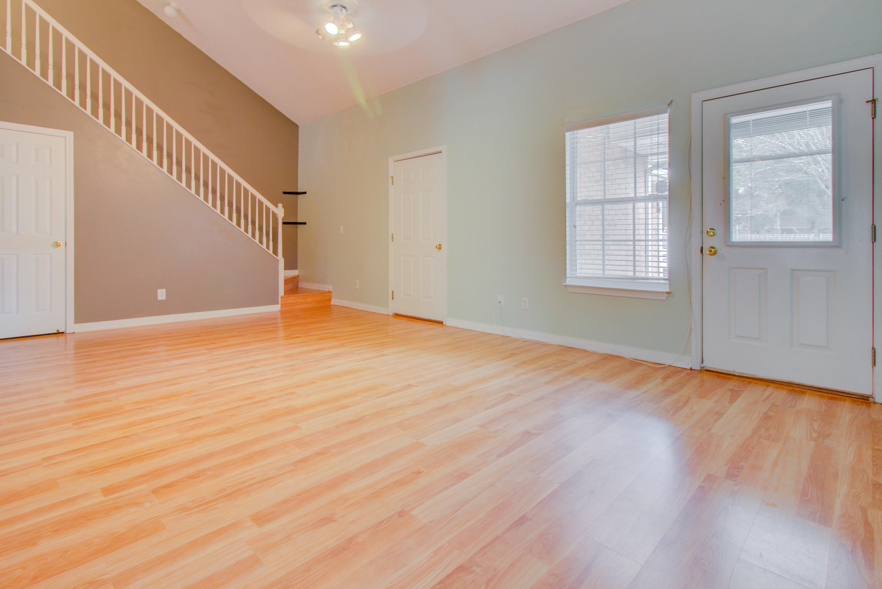 CAMBRIDGE VILLAGE T/H - Residential