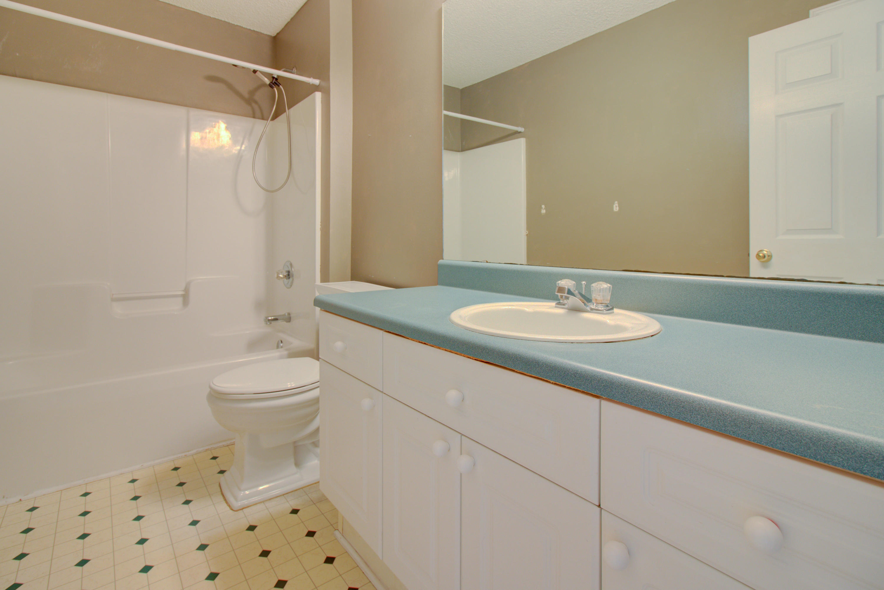 CAMBRIDGE VILLAGE T/H - Residential