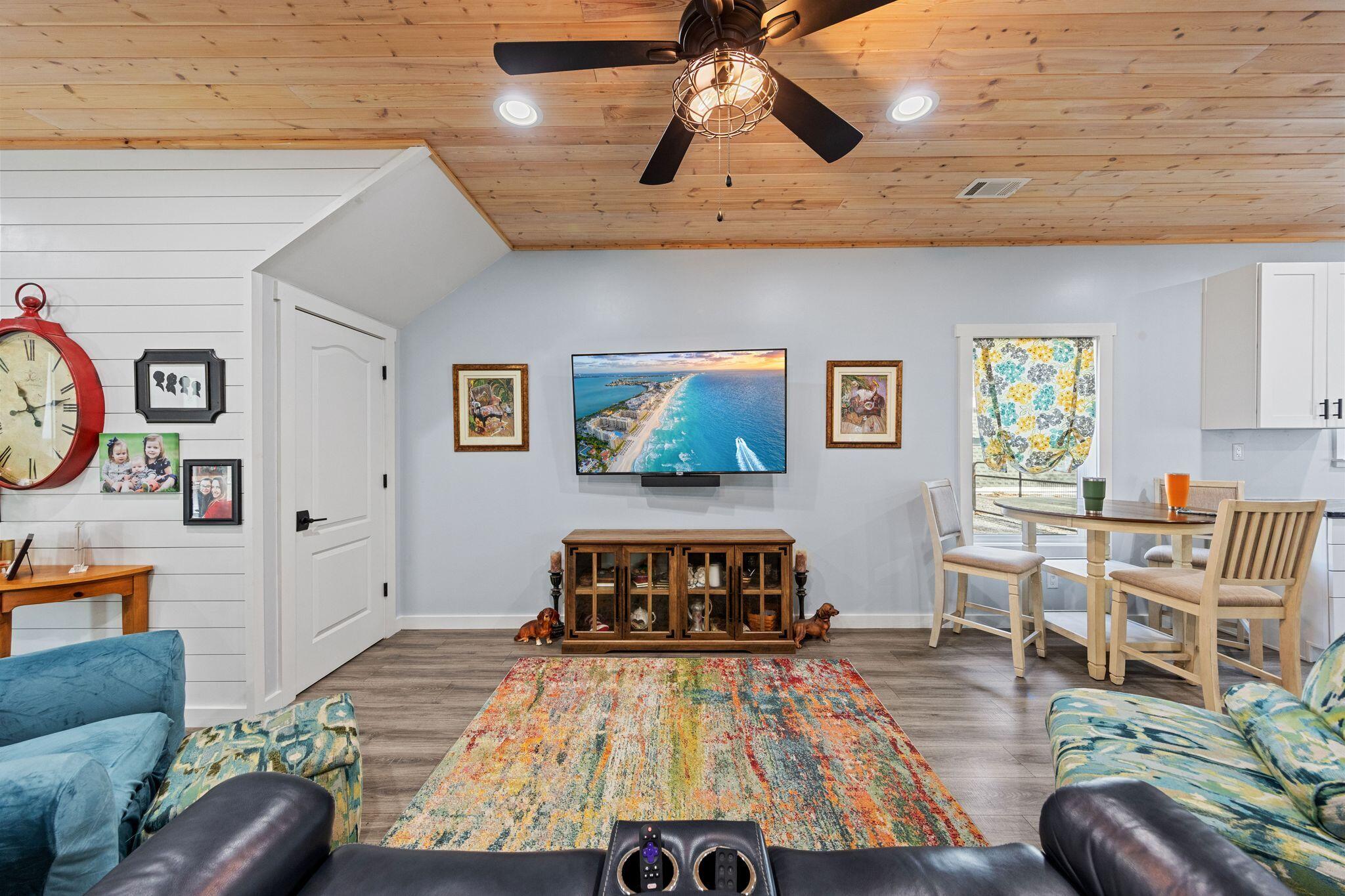 Emerald Shores - Residential