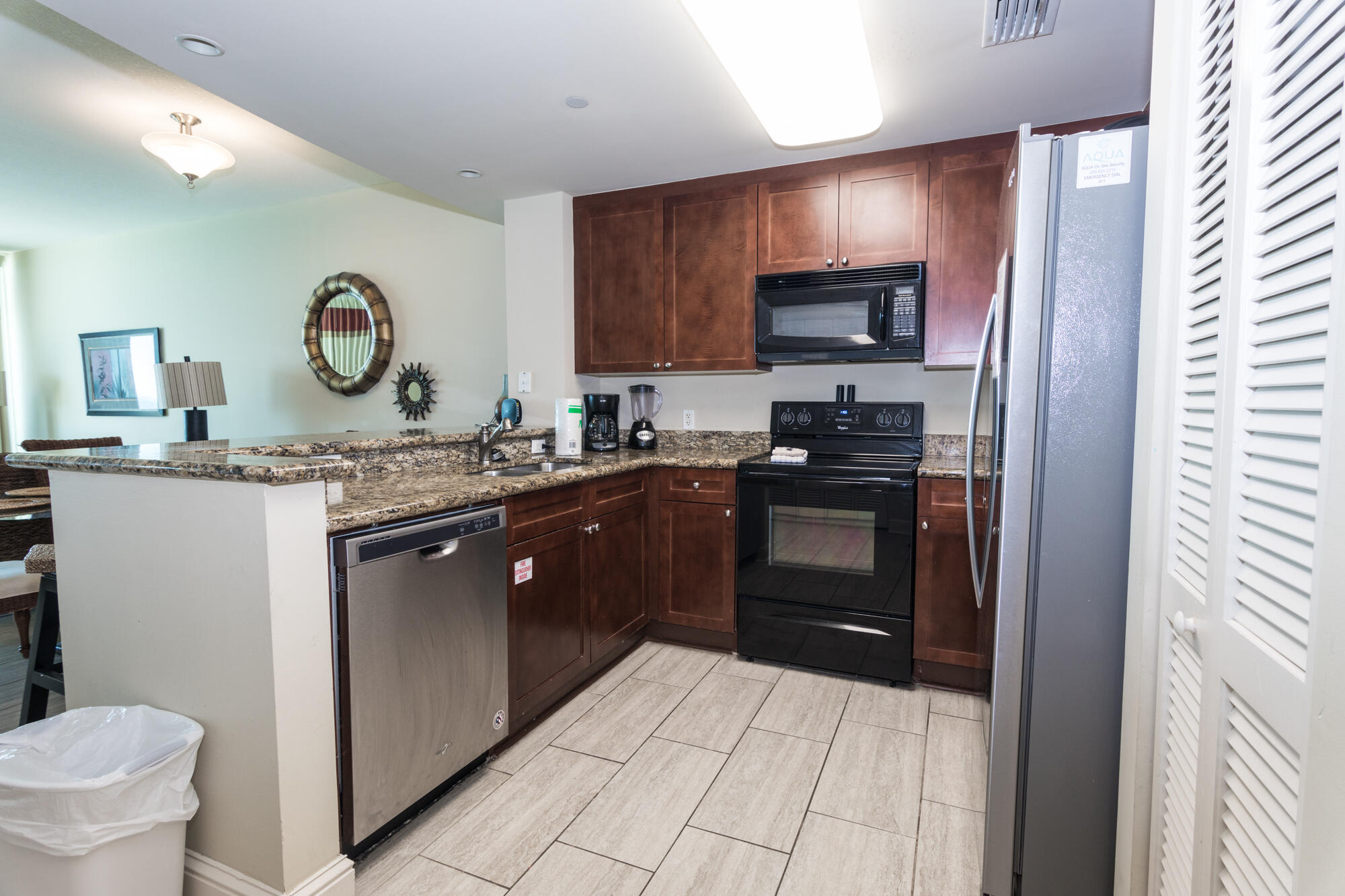 aqua condo - Residential