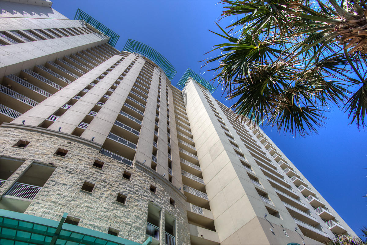 aqua condo - Residential