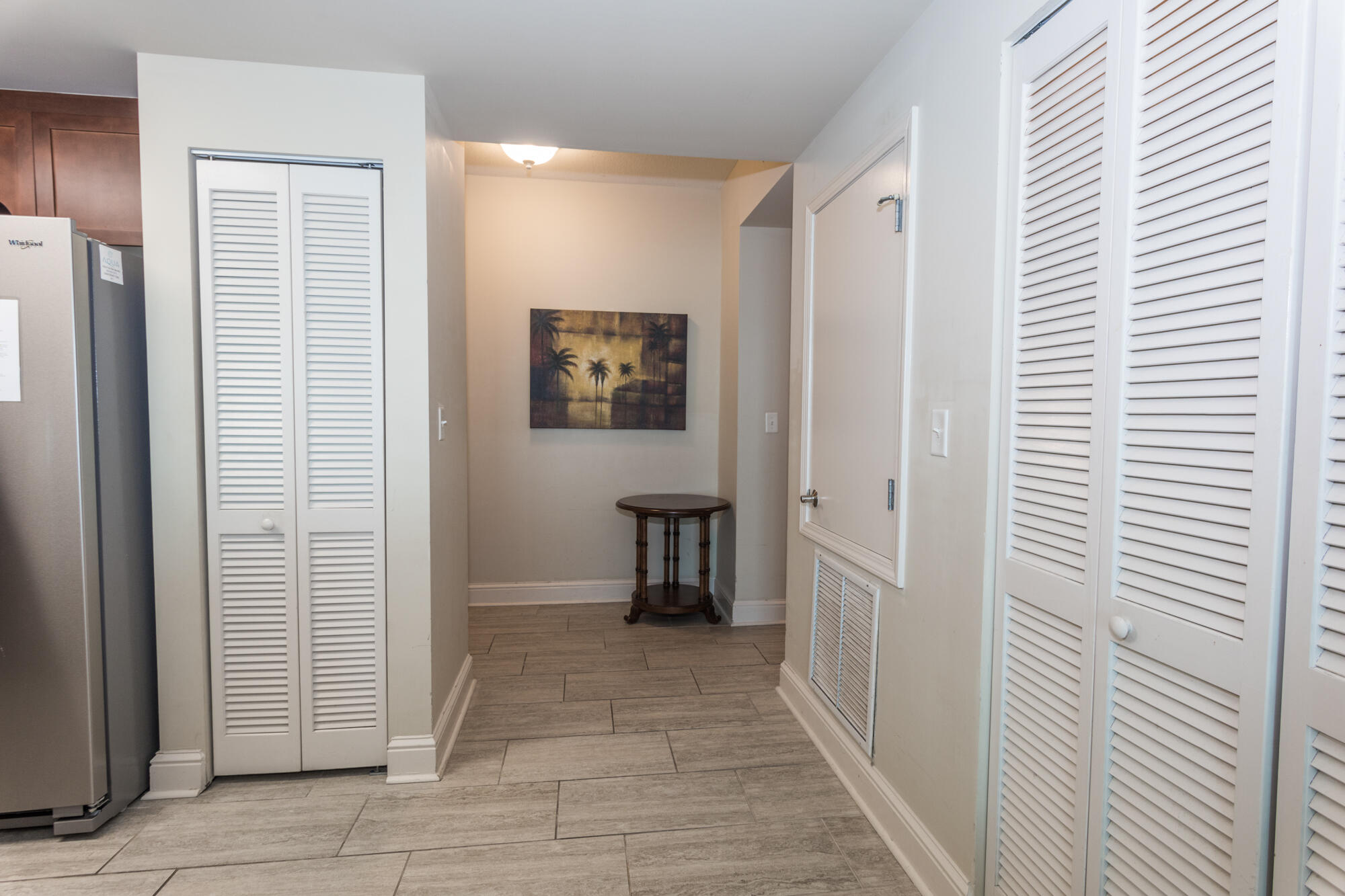 aqua condo - Residential