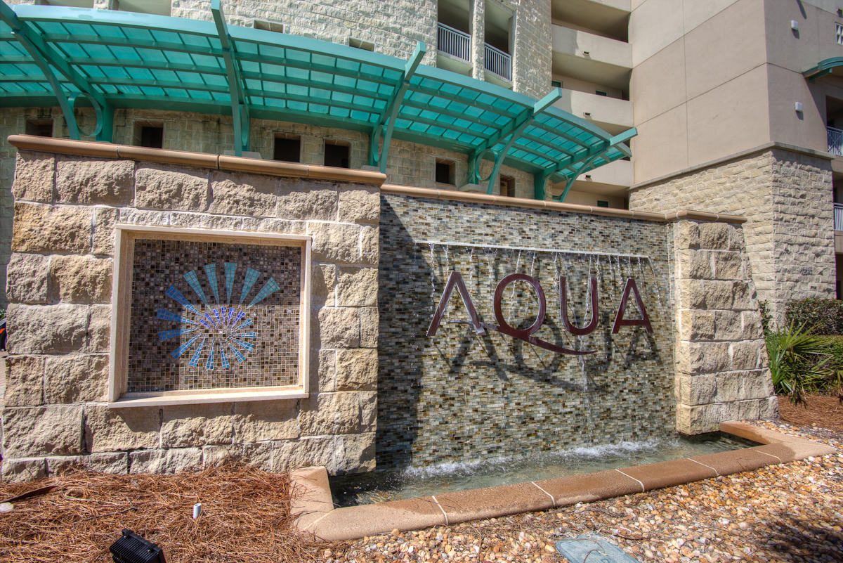 aqua condo - Residential