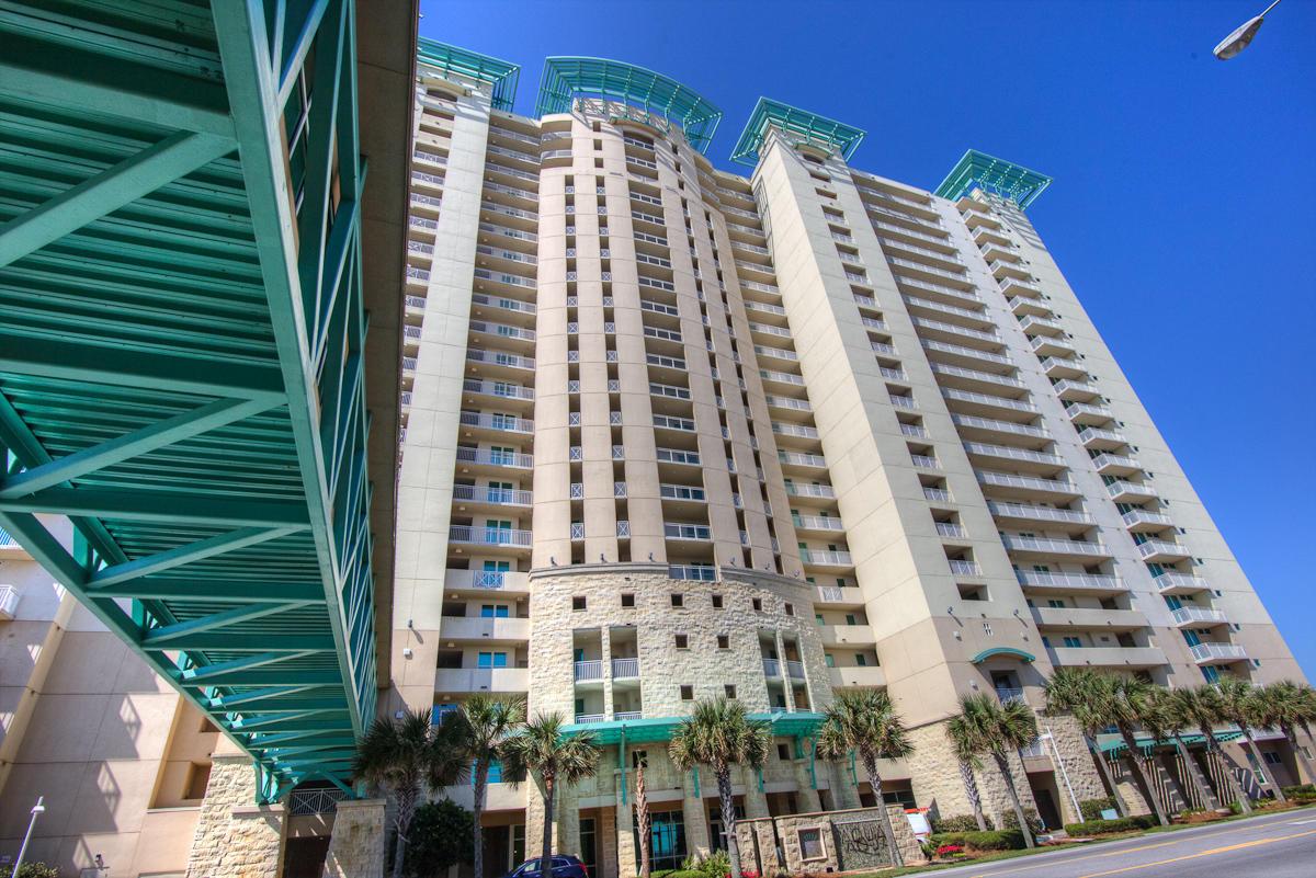 aqua condo - Residential