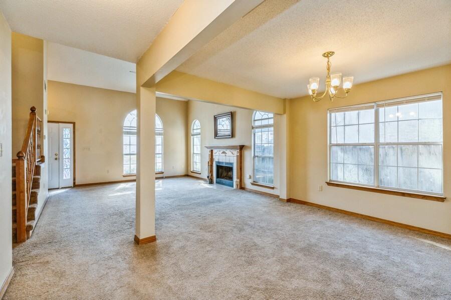 VILLAGE WEST - Residential