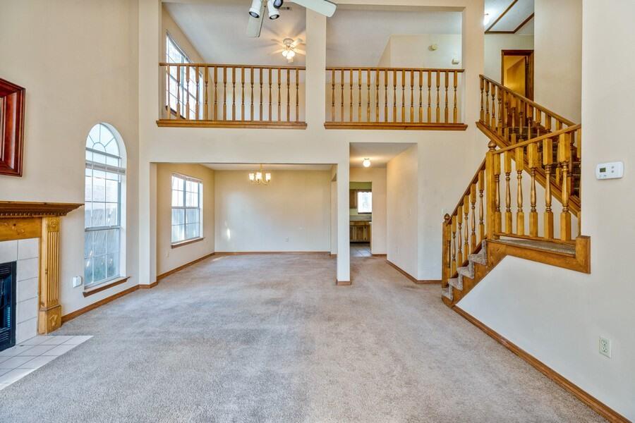 VILLAGE WEST - Residential