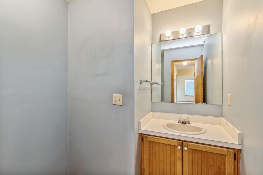 VILLAGE WEST - Residential