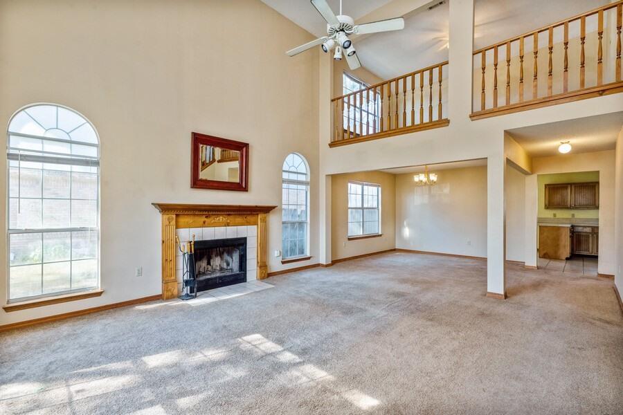 VILLAGE WEST - Residential