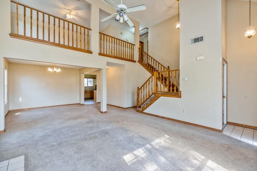 VILLAGE WEST - Residential