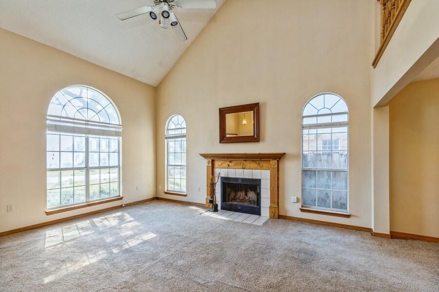 VILLAGE WEST - Residential