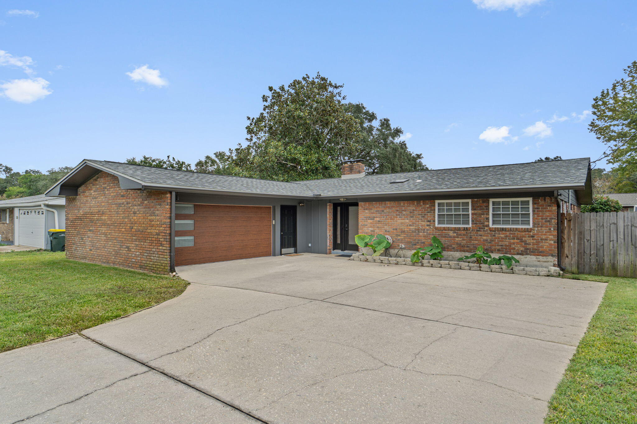 BAYOU WOODS 2ND ADDN - Residential