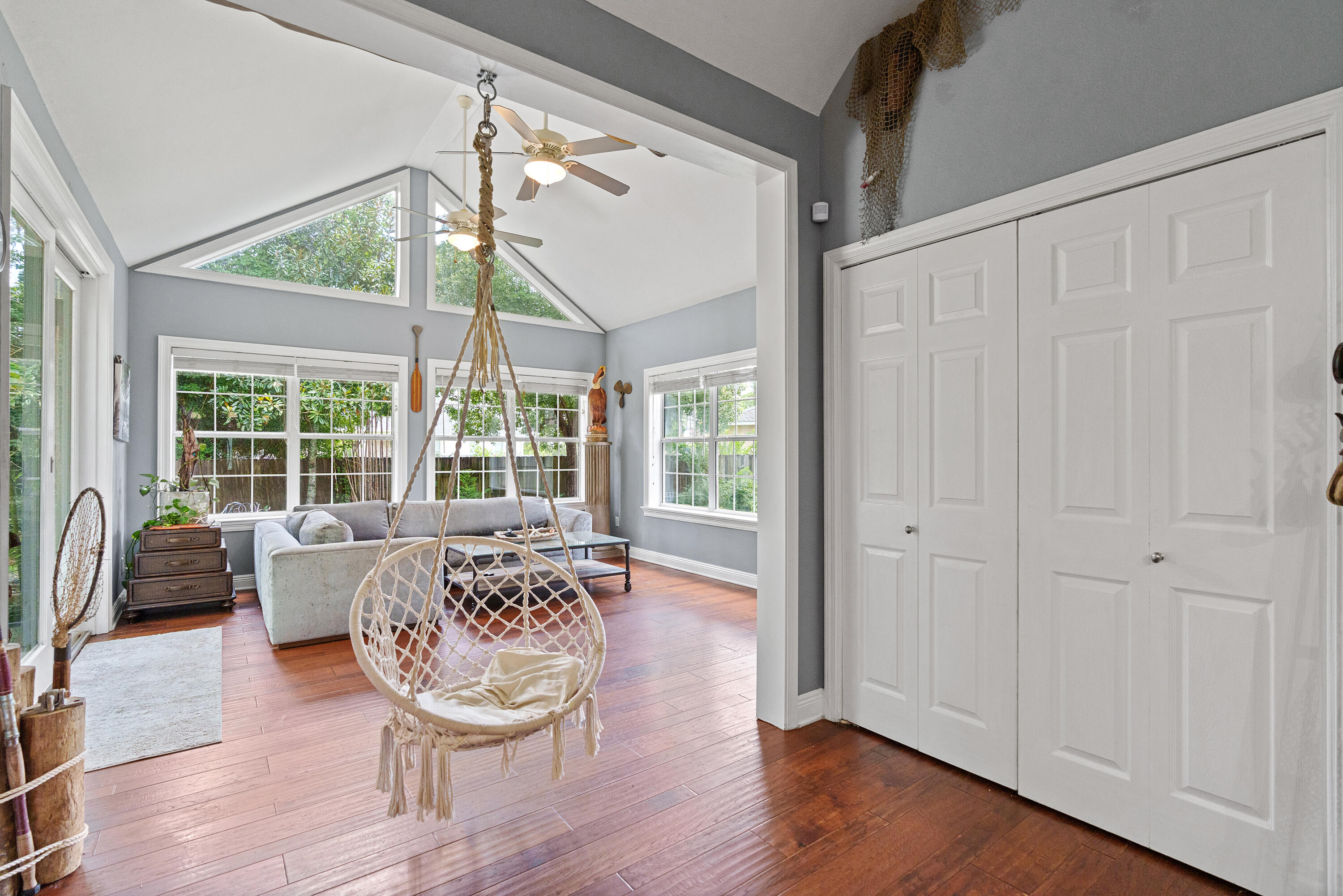 HOLIDAY SHORES ESTATES - Residential