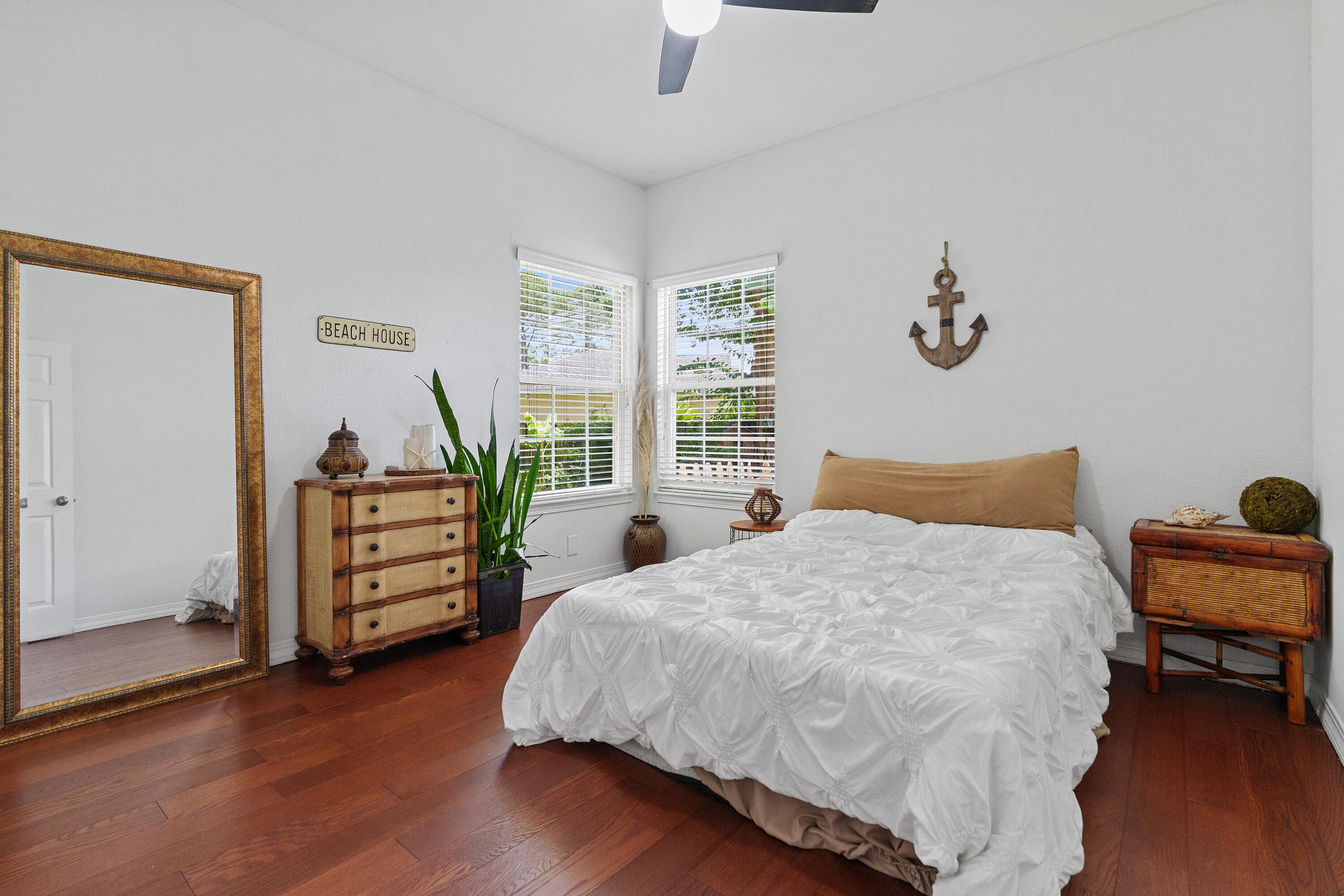 HOLIDAY SHORES ESTATES - Residential