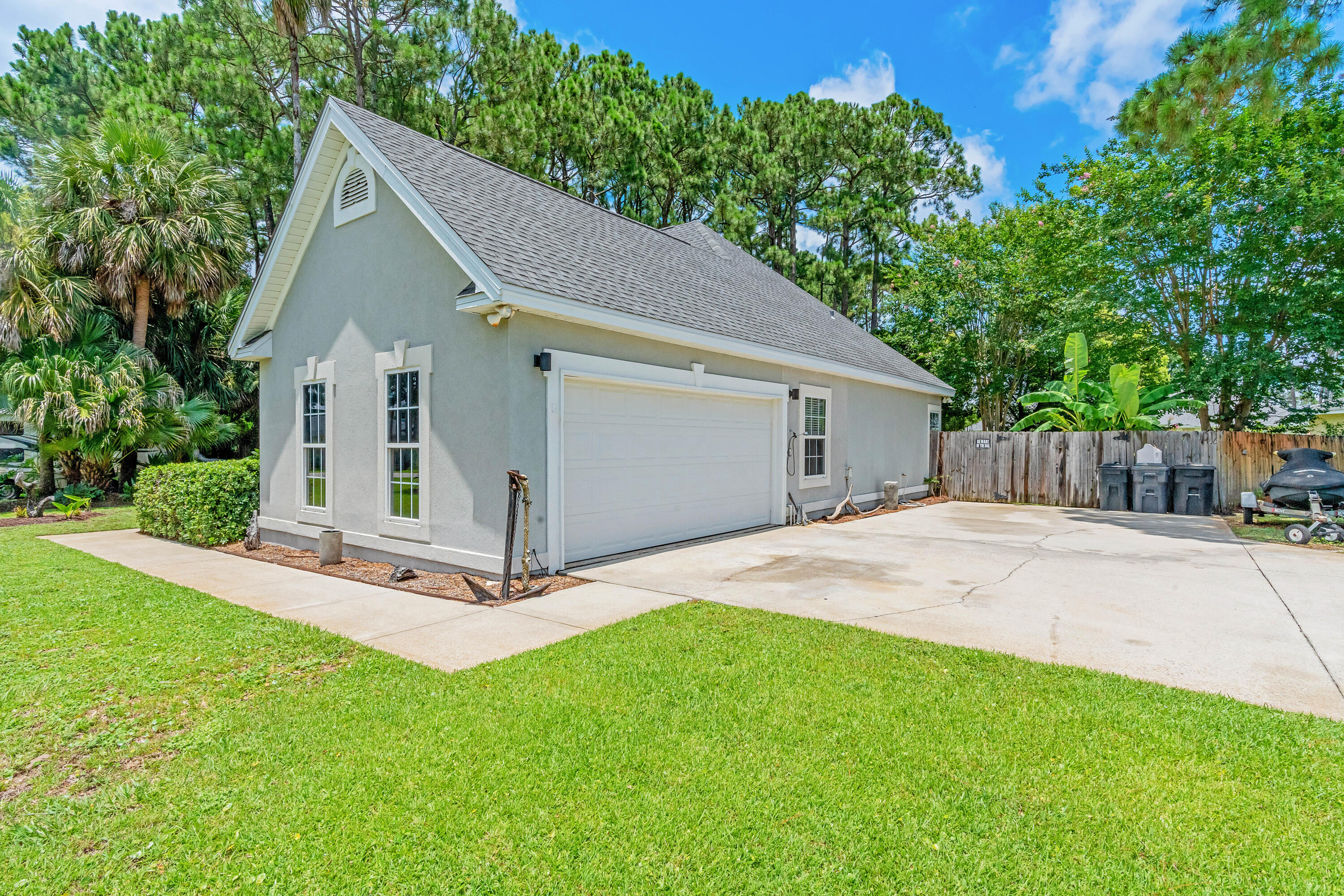 HOLIDAY SHORES ESTATES - Residential