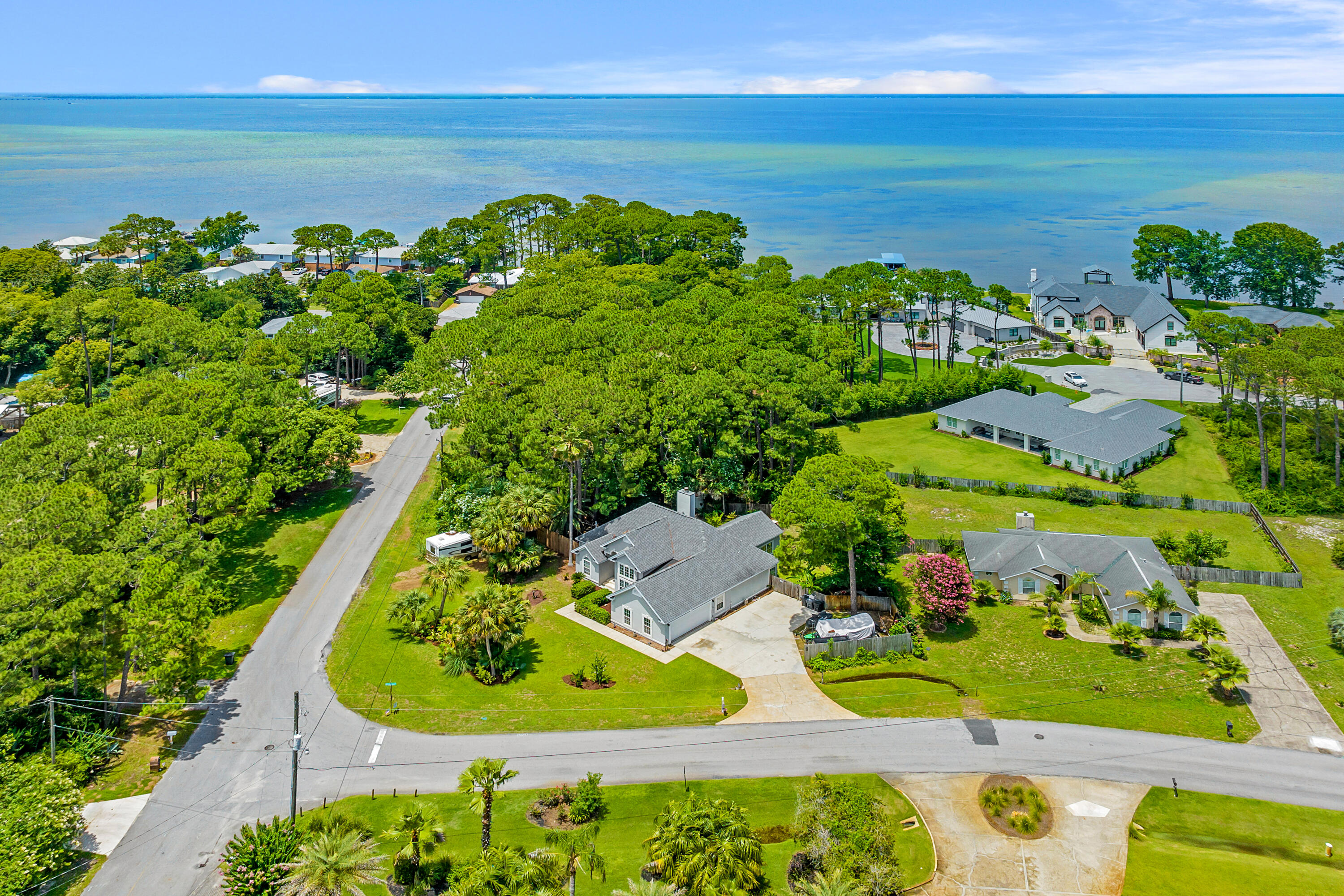 HOLIDAY SHORES ESTATES - Residential