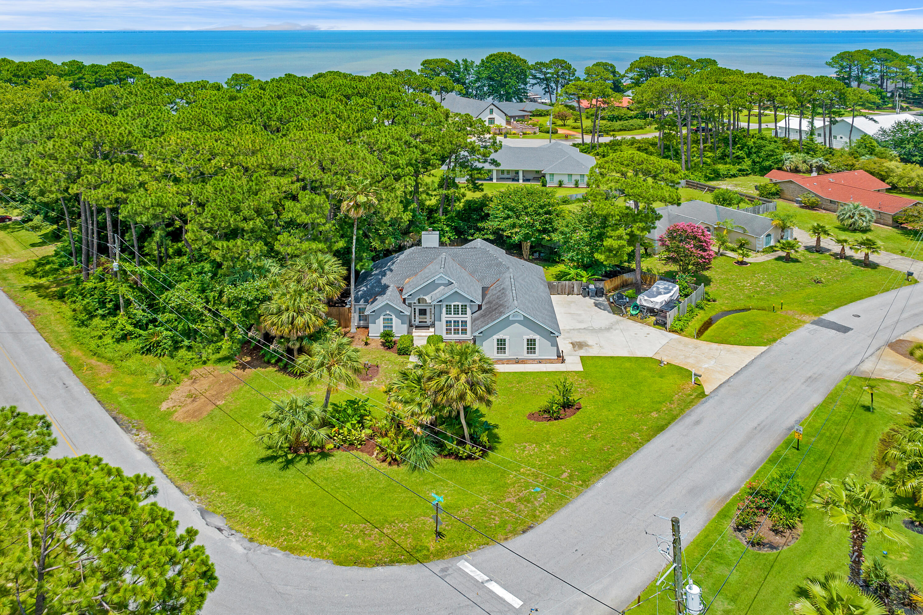 HOLIDAY SHORES ESTATES - Residential
