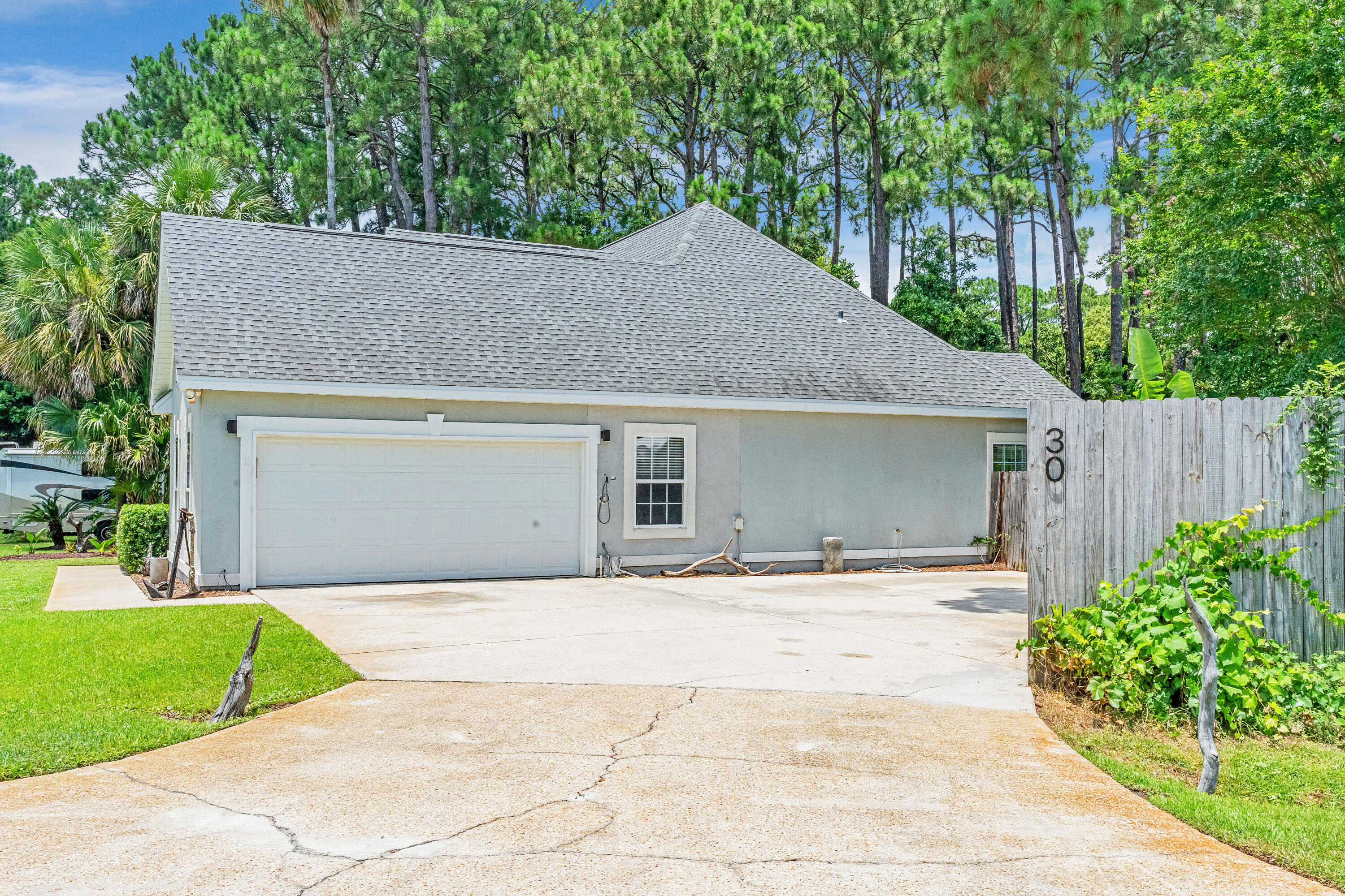 HOLIDAY SHORES ESTATES - Residential