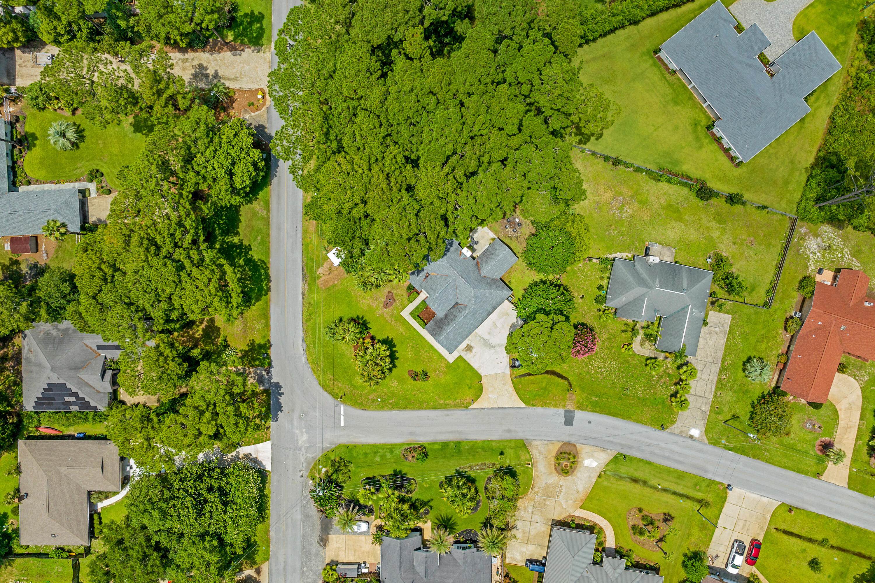 HOLIDAY SHORES ESTATES - Residential