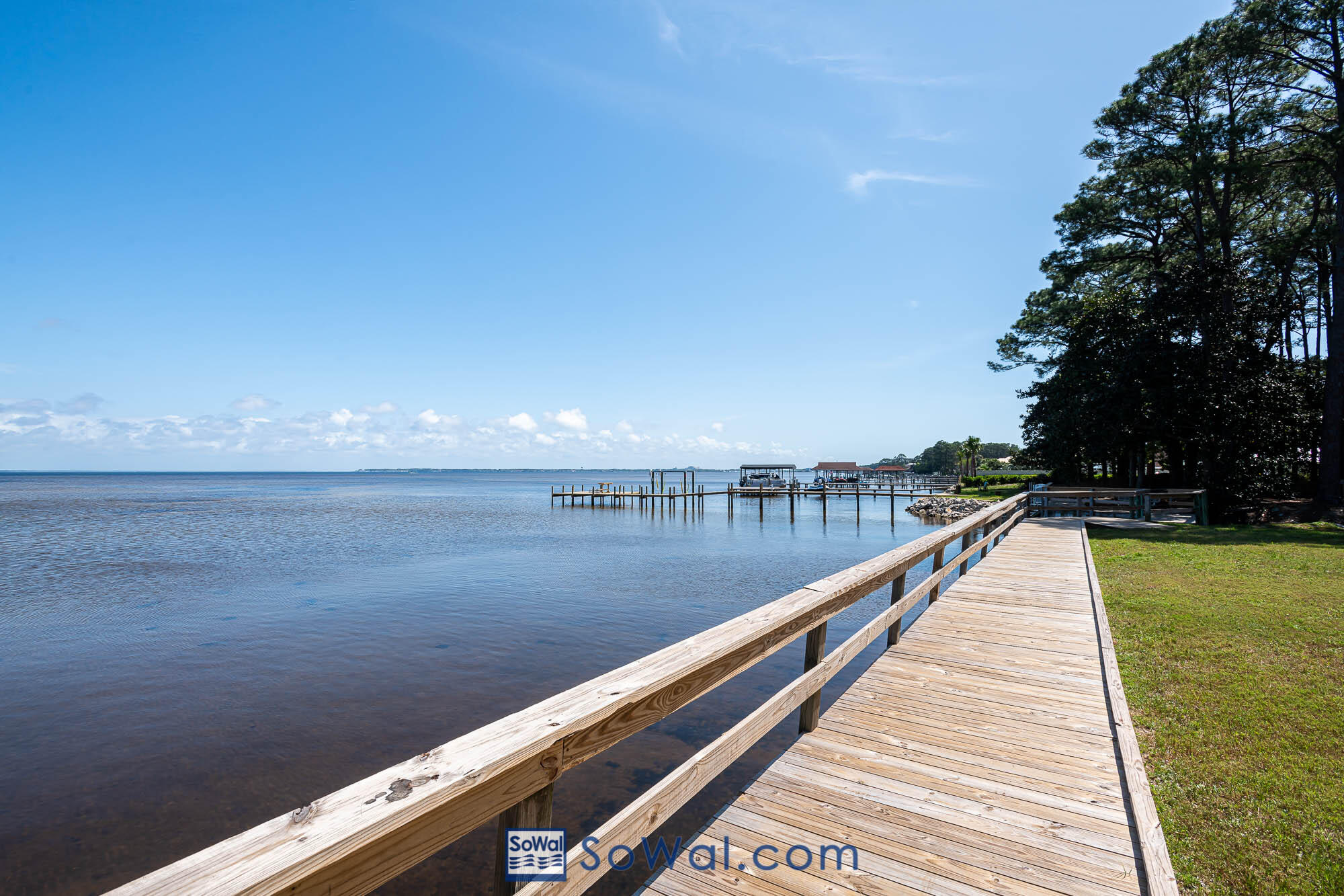 HOLIDAY SHORES ESTATES - Residential