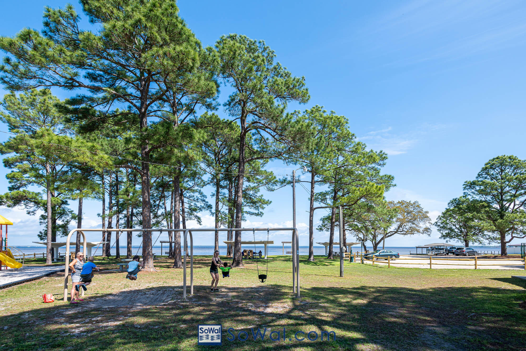 HOLIDAY SHORES ESTATES - Residential