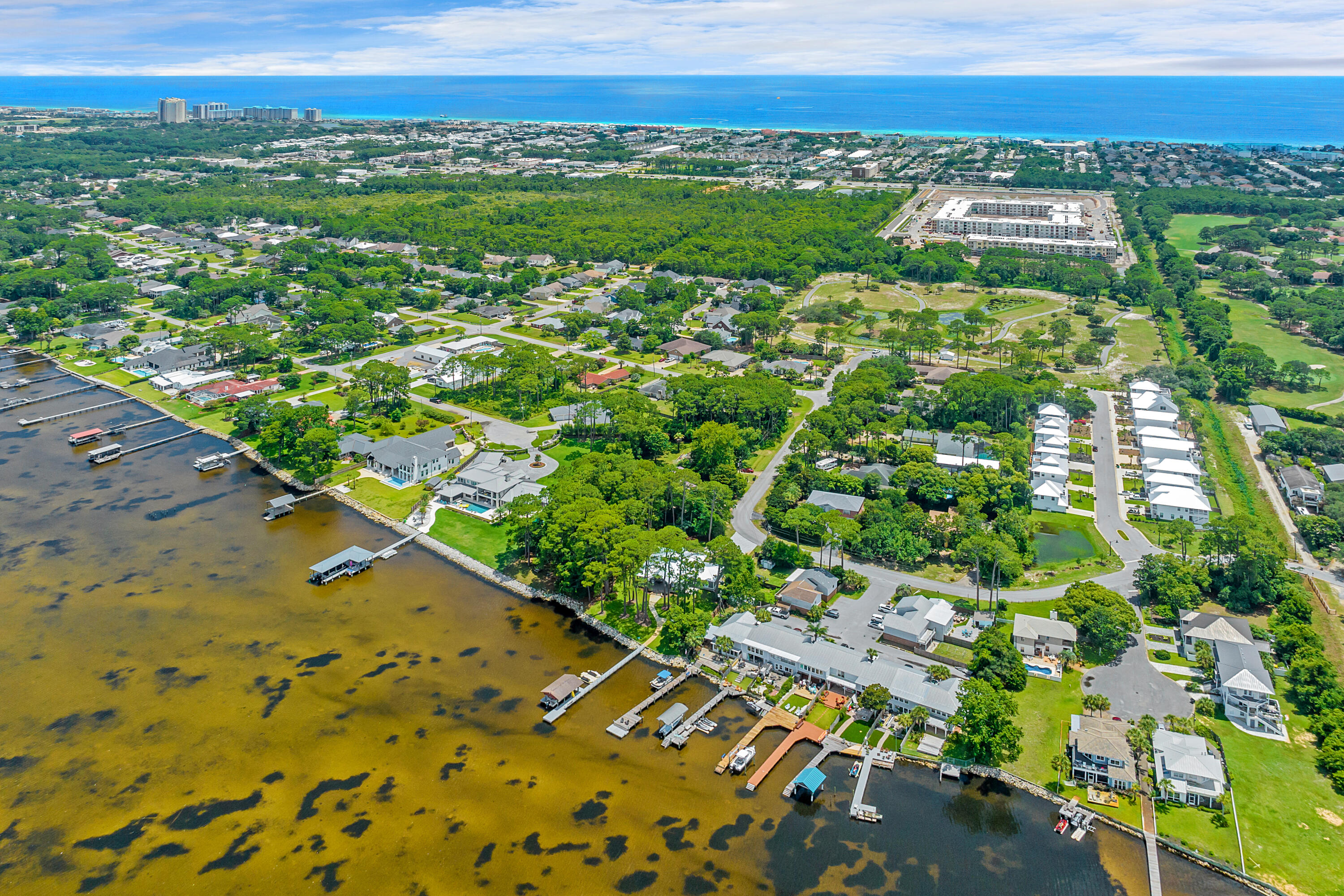 HOLIDAY SHORES ESTATES - Residential