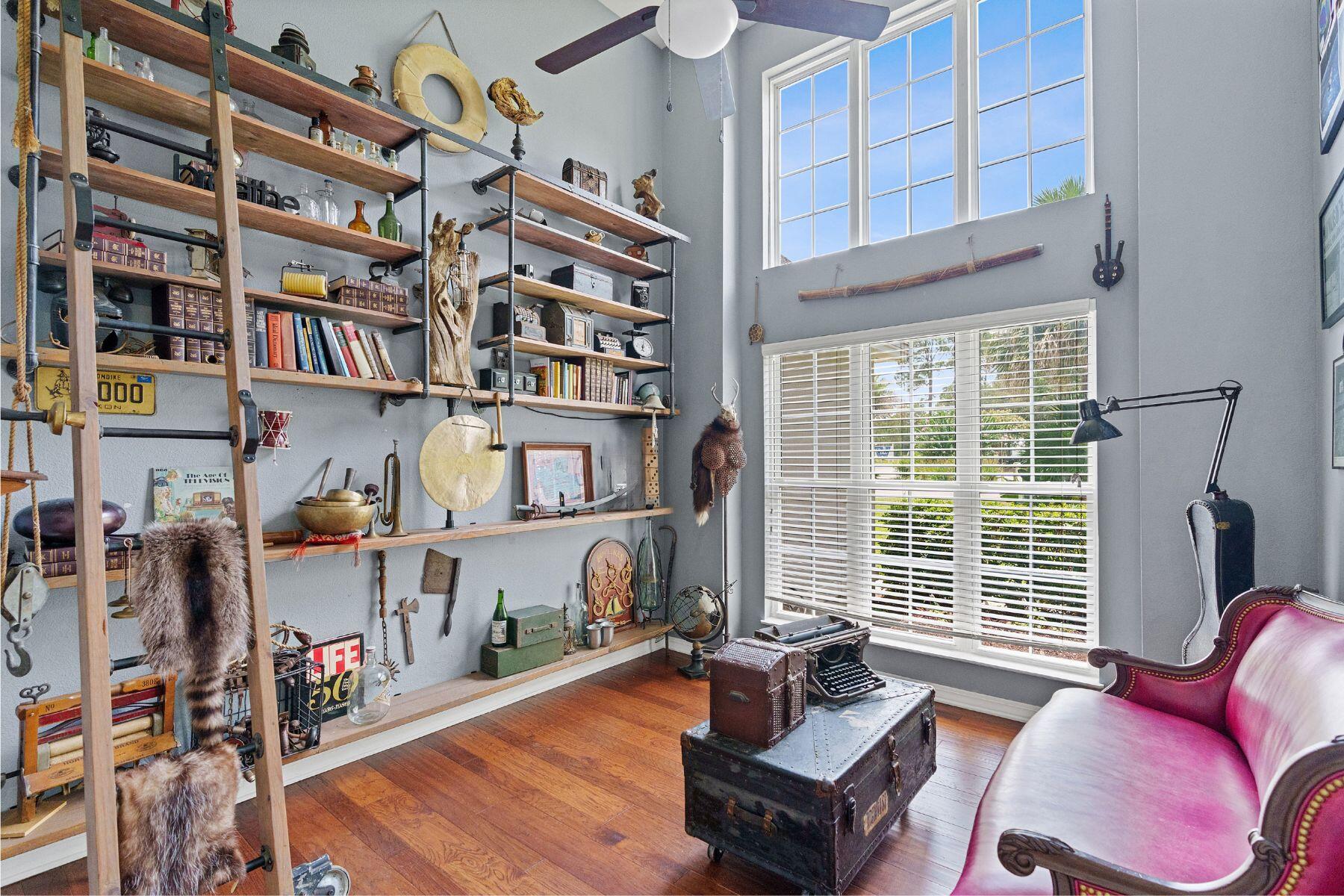 HOLIDAY SHORES ESTATES - Residential